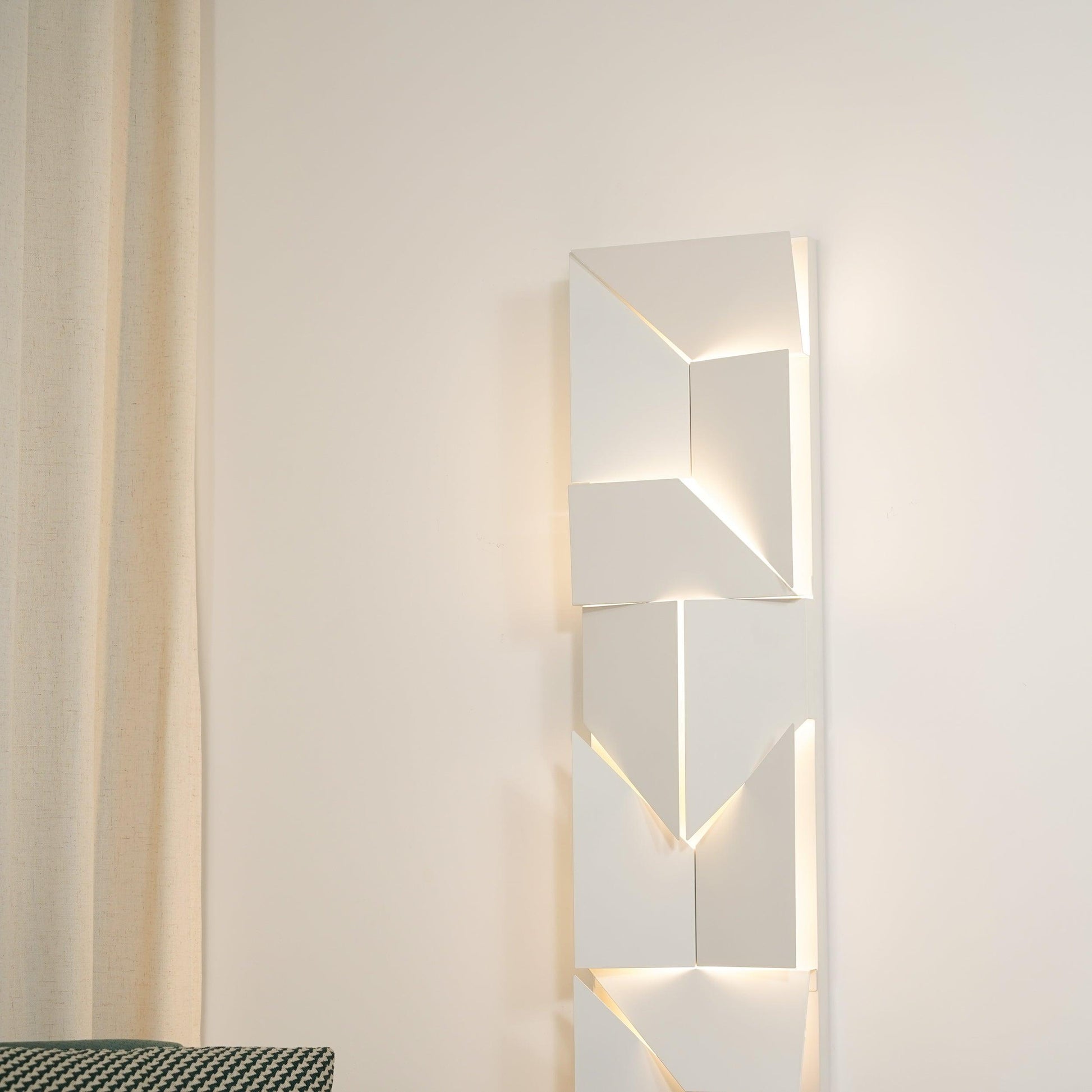 Wynor Shadows Grand Sconce Wall Lamp-Neutral Decor
