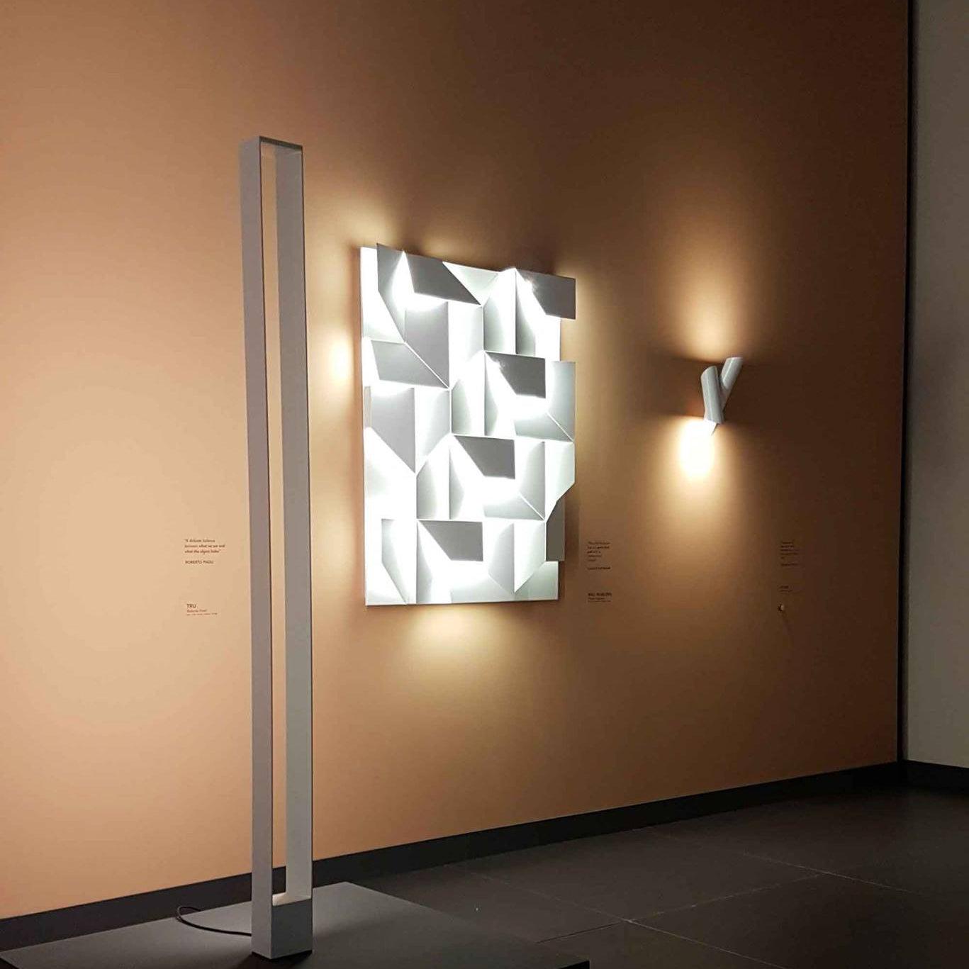Deloza Shadows Rechargeable Grand Sconce Wall lamp-Neutral Decor