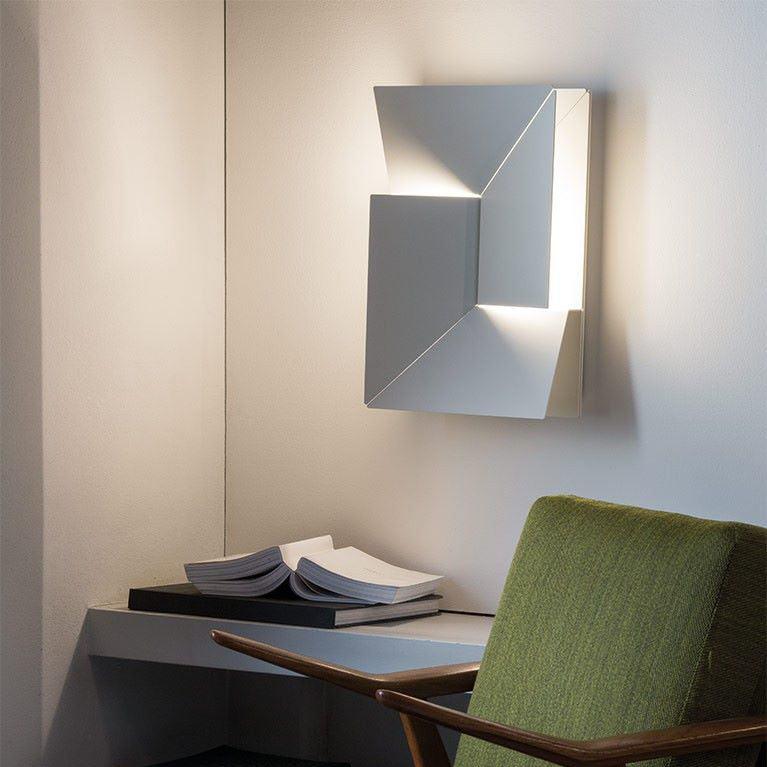 Deloza Shadows Rechargeable Grand Sconce Wall lamp-Neutral Decor
