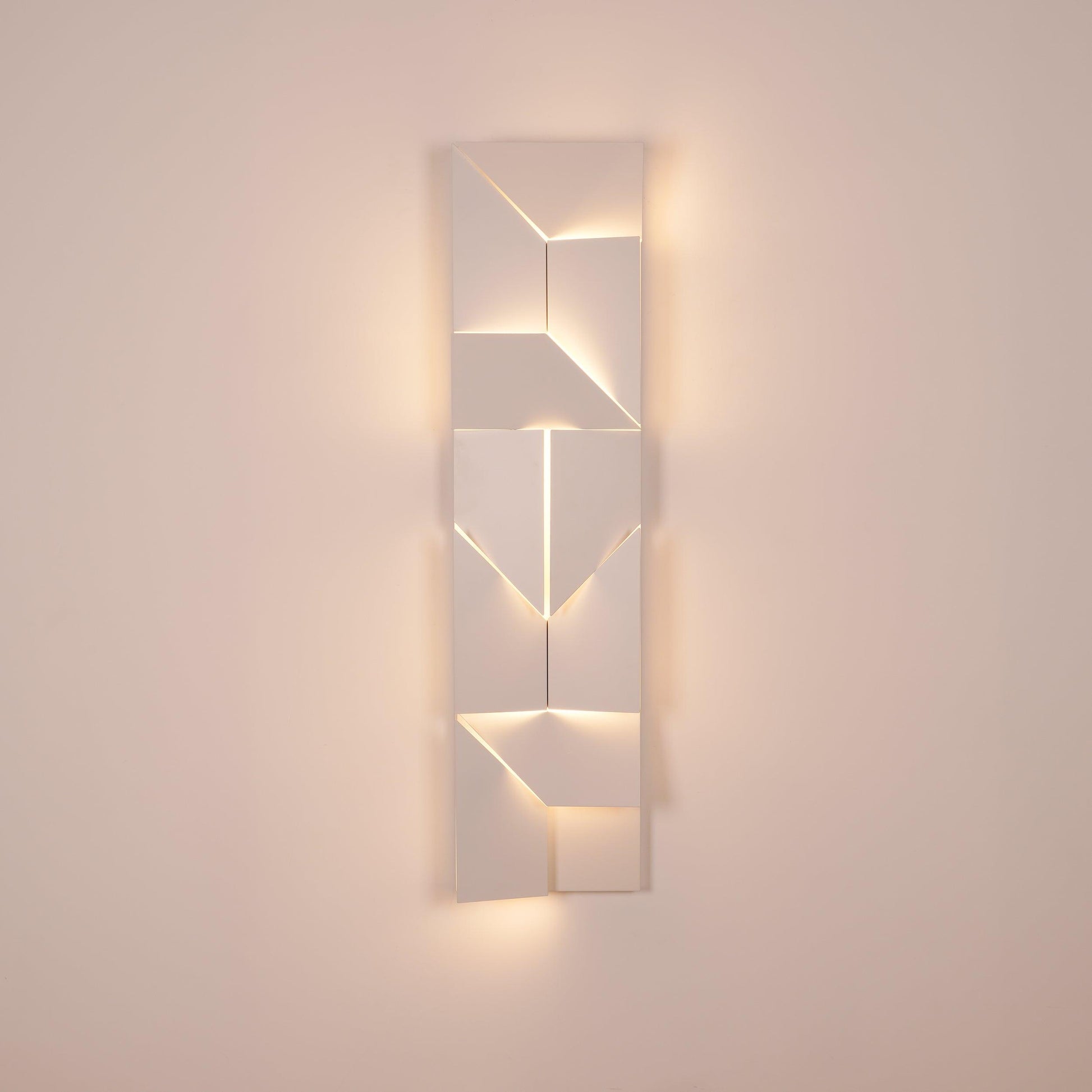 Wynor Shadows Grand Sconce Wall Lamp-Neutral Decor