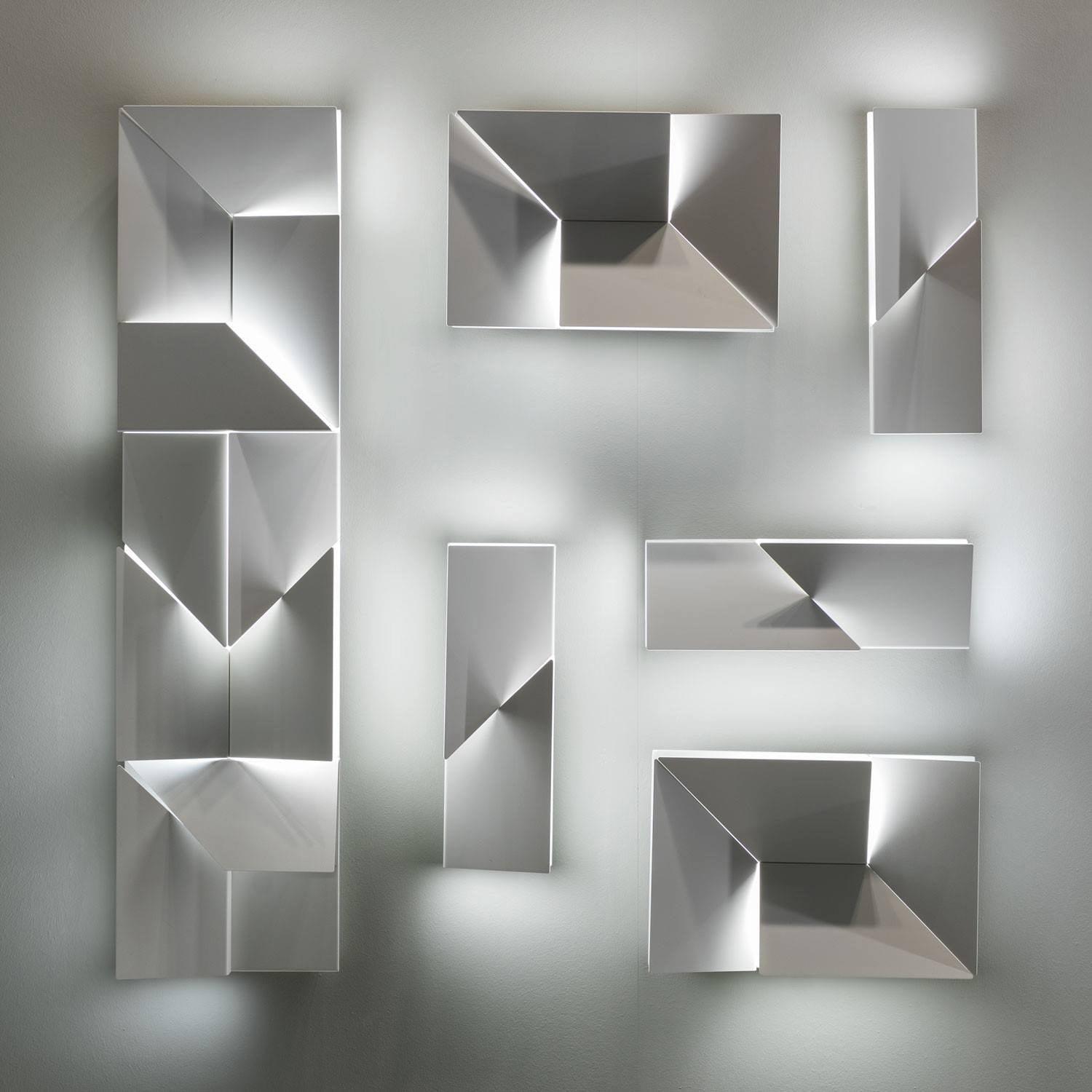 Arthaen Shadows Grand Sconce Wall lamp-Neutral Decor