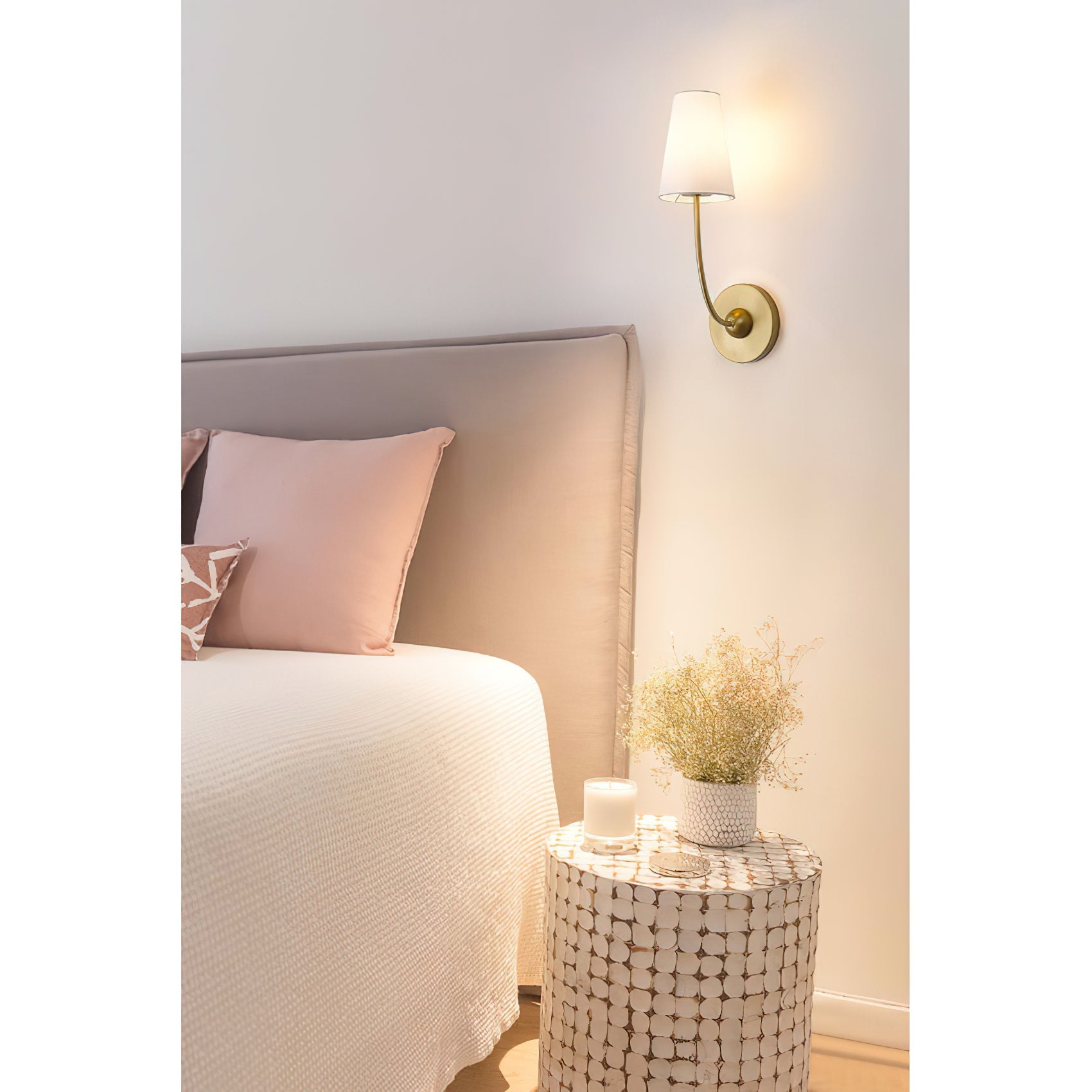 Miriviella Fabric Wall Lamp