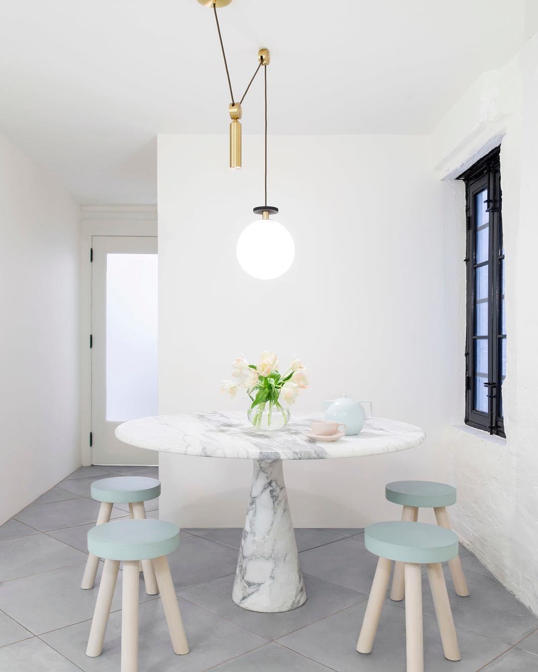 Lustra Chandelier Geometric Shape Art-Neutral Decor