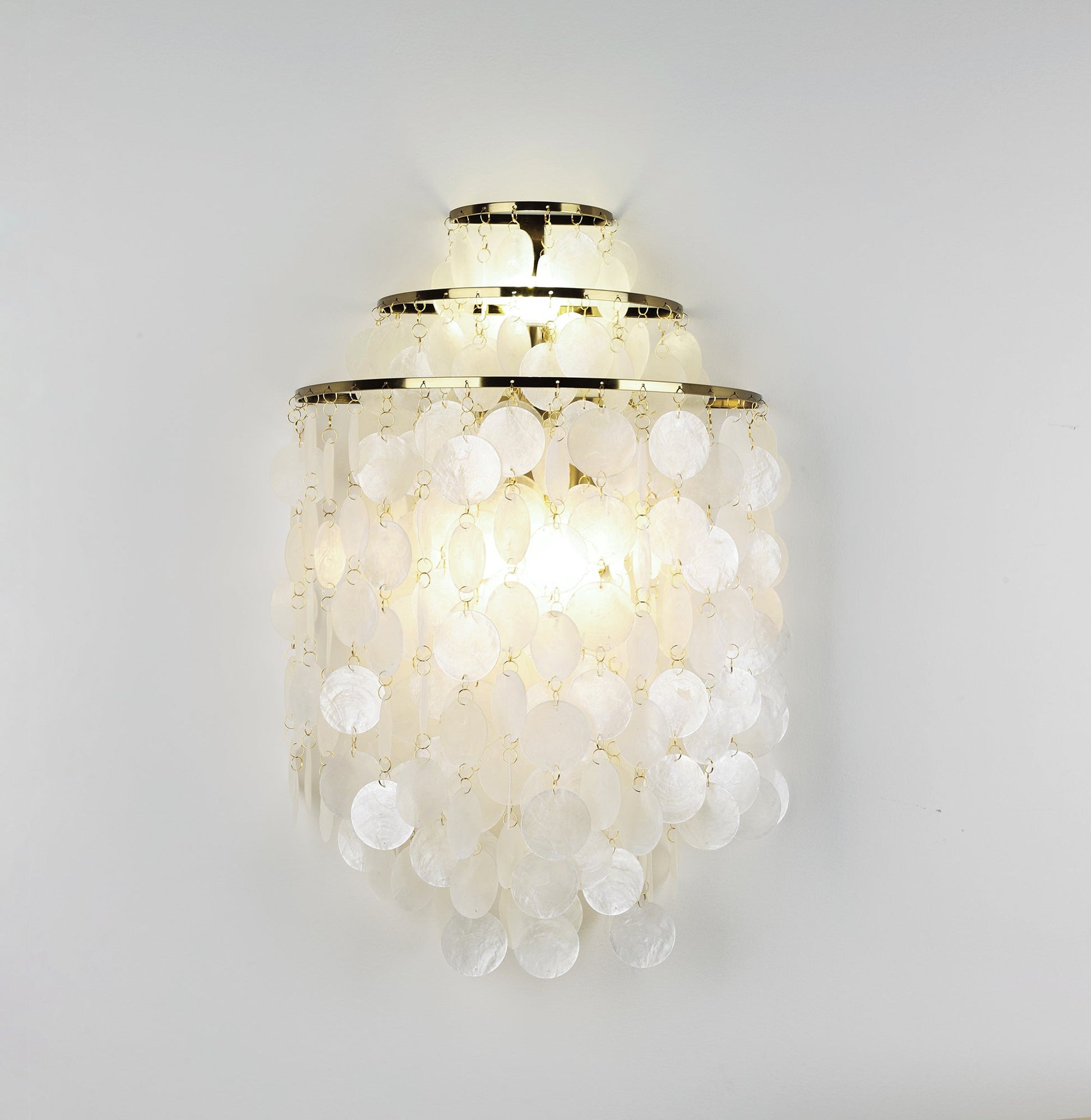 Shell Postmodern Luxury Cascading Wall Light-Neutral Decor