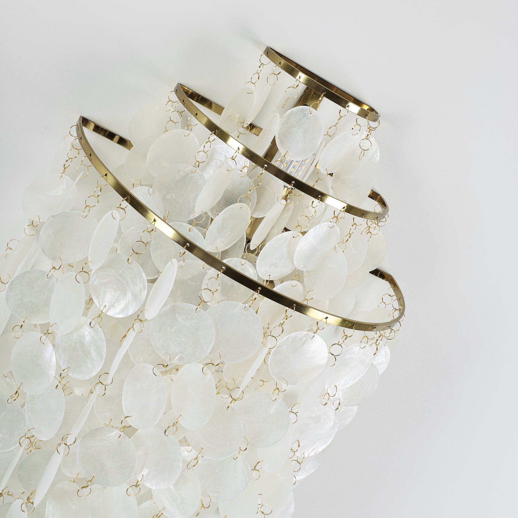 Shell Postmodern Luxury Cascading Wall Light-Neutral Decor