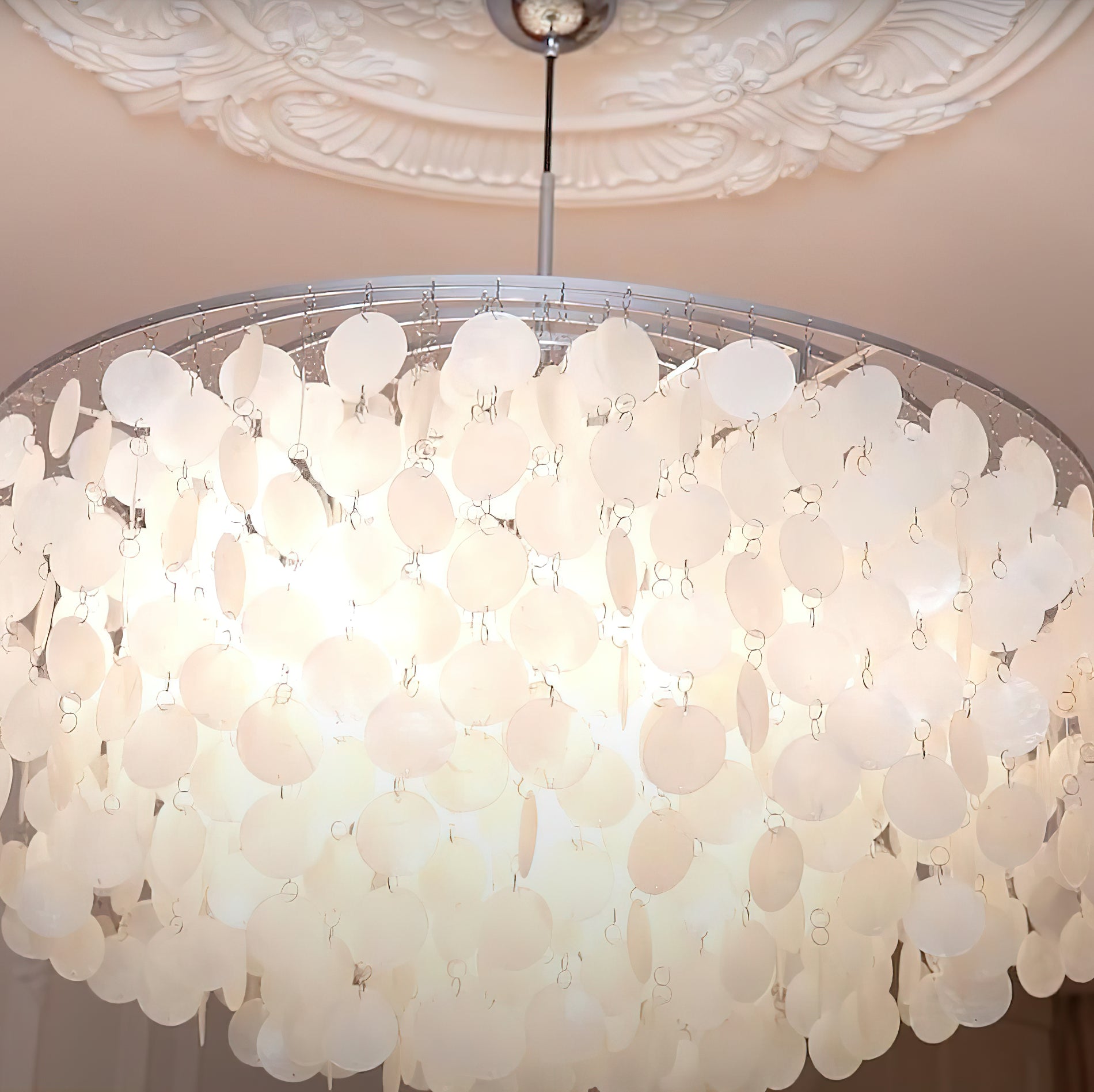 Rivena Pendant Lamp Round Shell Ring-Neutral Decor
