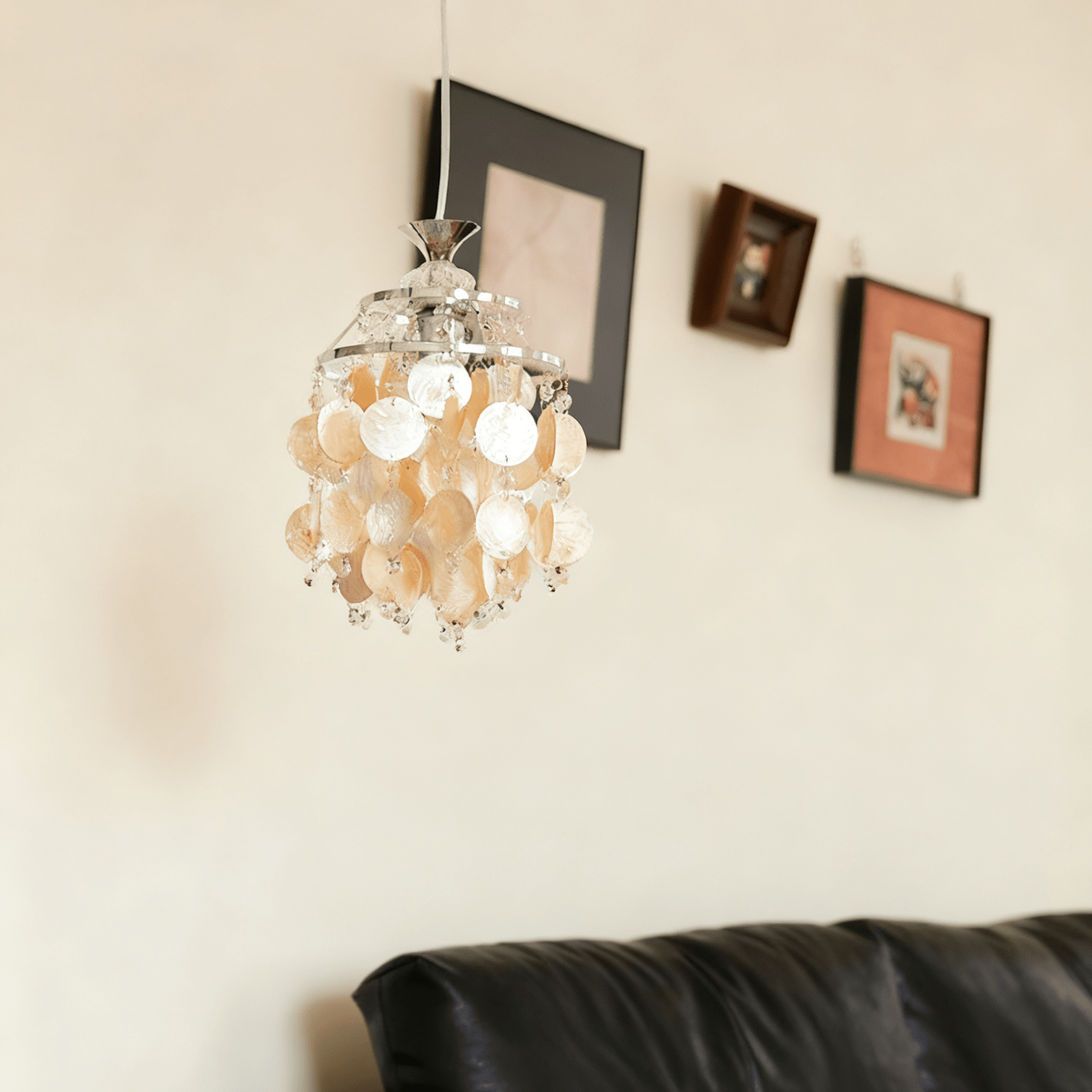 Shell Disc Pendant Light-Neutral Decor