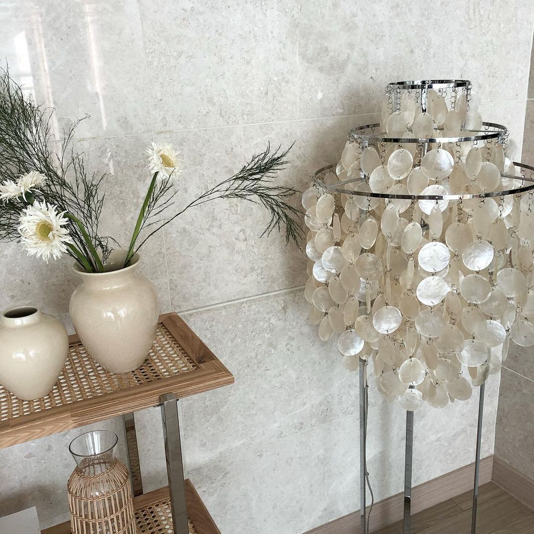 Wern Glam Glass Floor Lamp-Neutral Decor