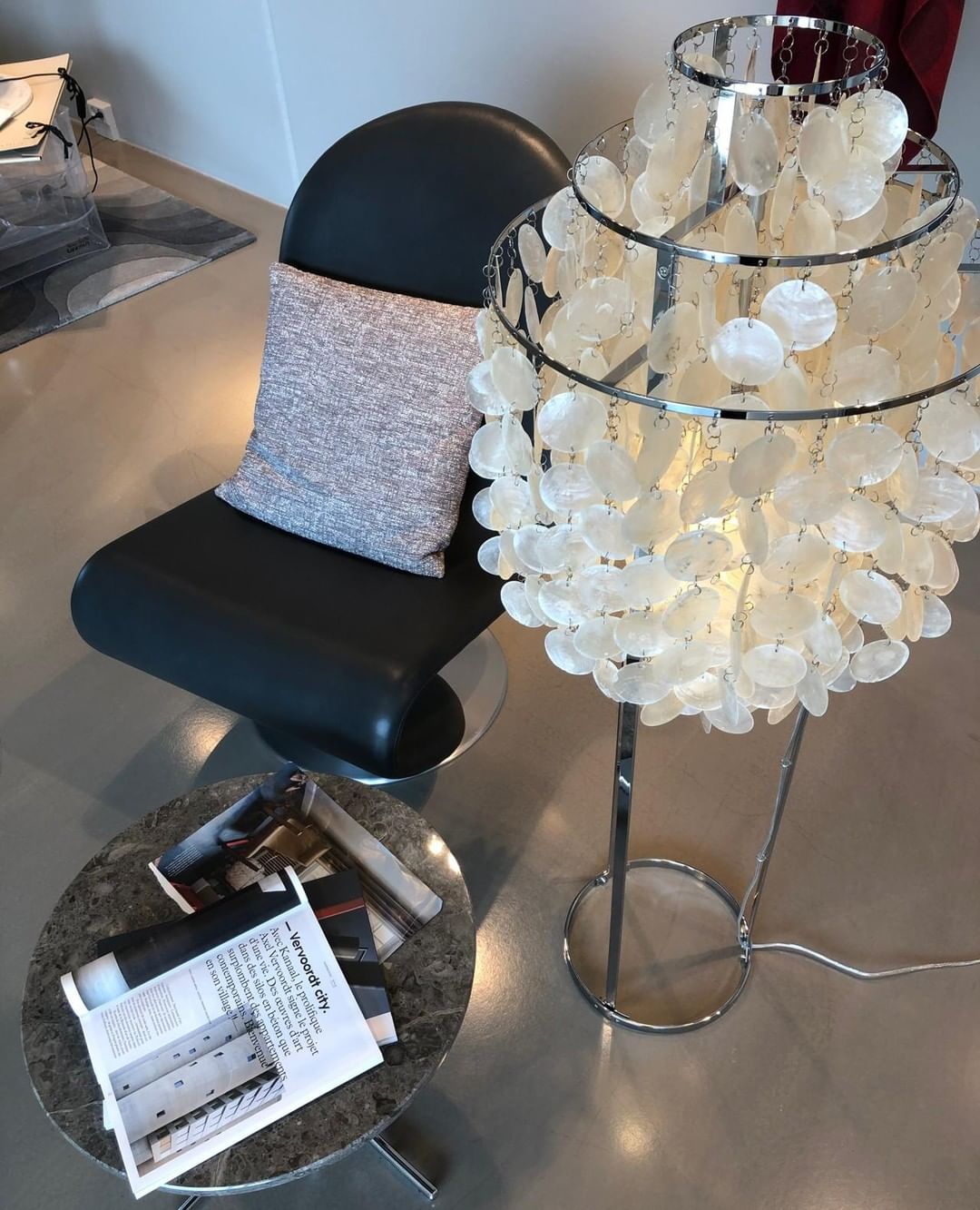 Wern Glam Glass Floor Lamp-Neutral Decor