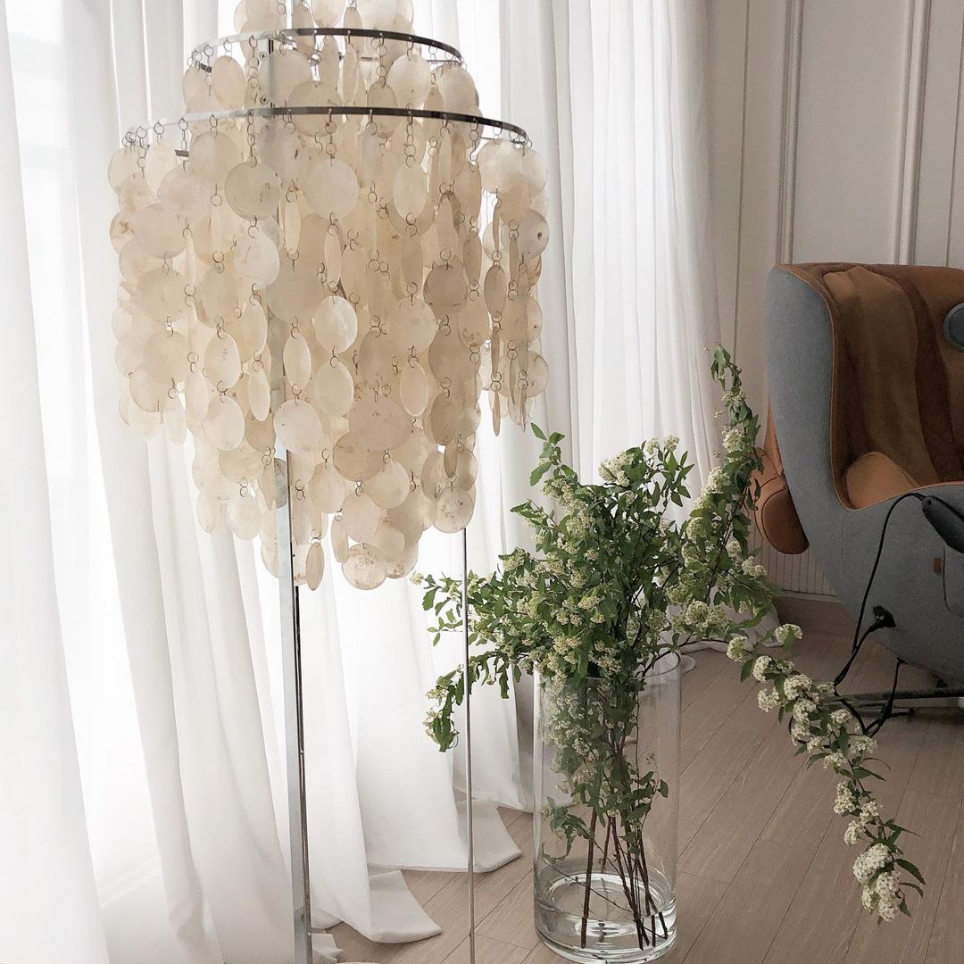 Wern Glam Glass Floor Lamp-Neutral Decor
