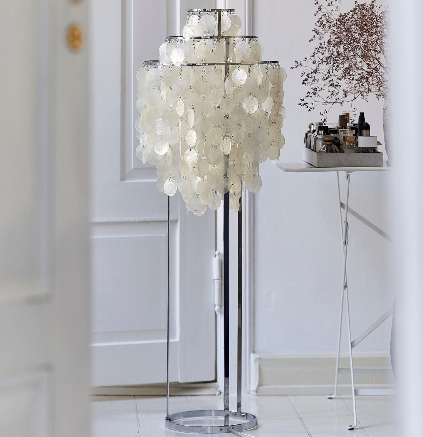Wern Glam Glass Floor Lamp-Neutral Decor
