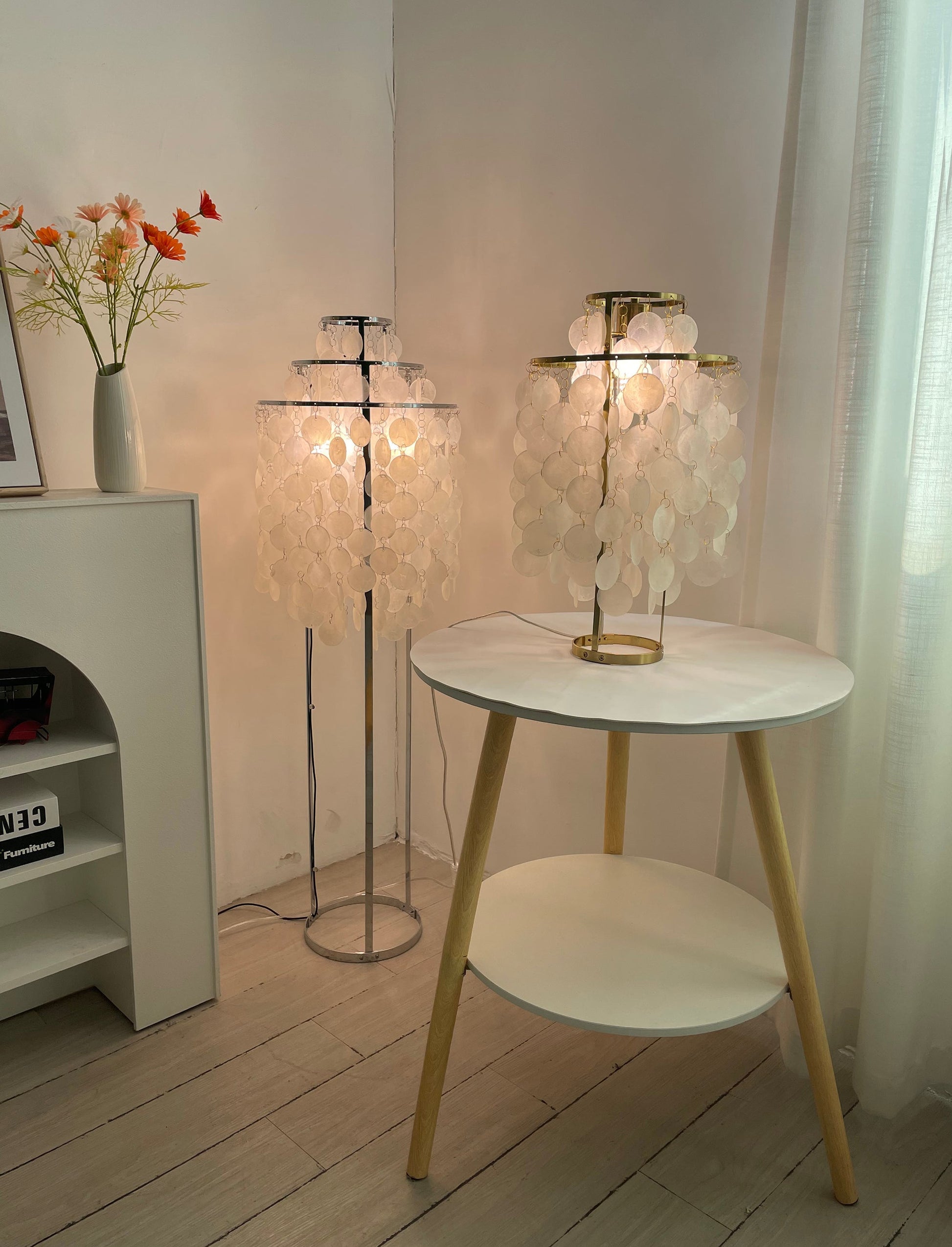 Wern Glam Glass Floor Lamp-Neutral Decor