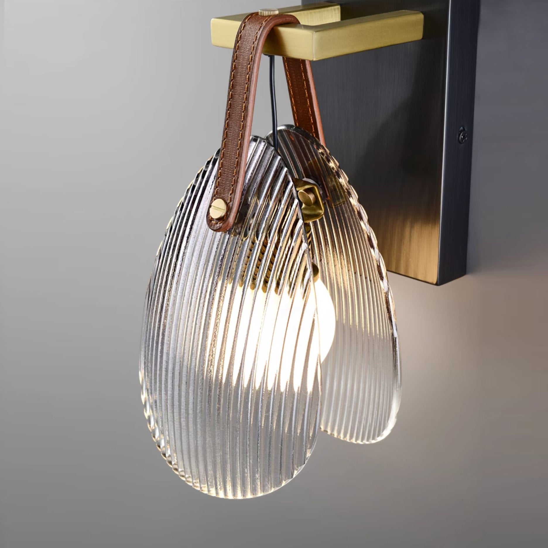 Violetta Wall Lamp