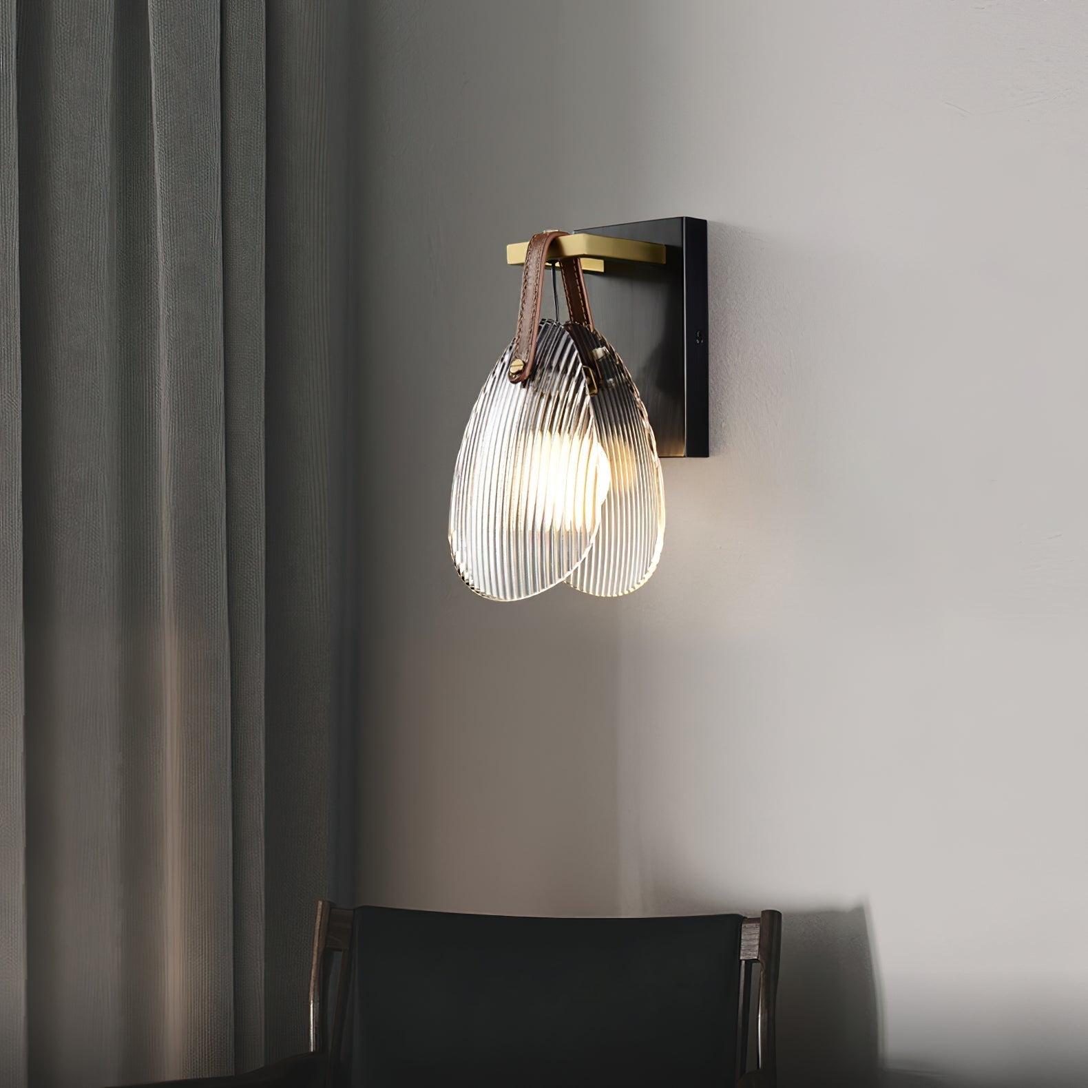 Violetta Wall Lamp