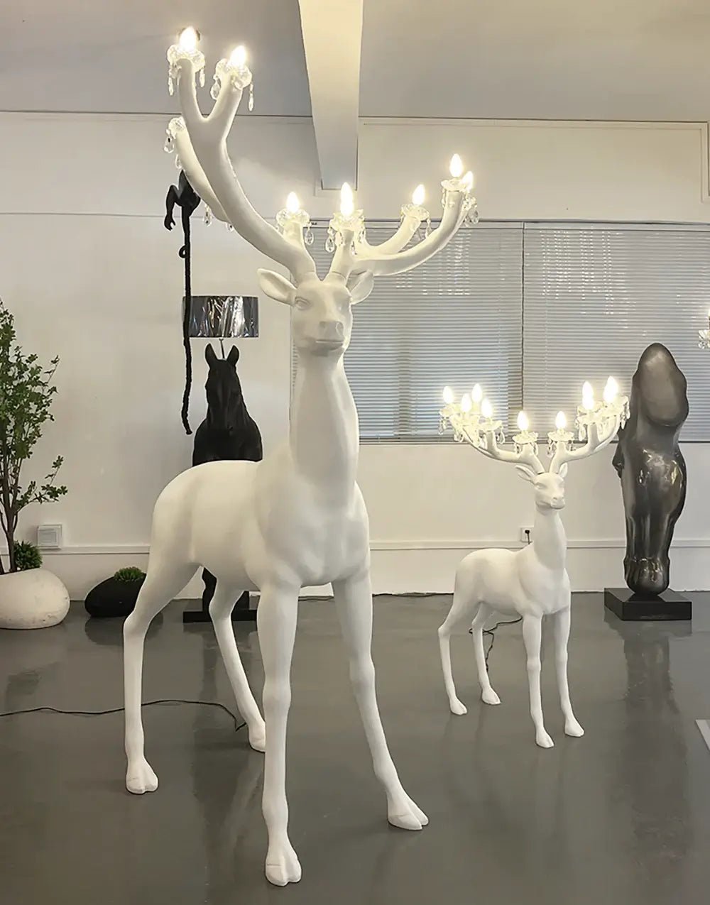 Lixor Floor Lamp Deer Figure Playful Artistic-Neutral Decor