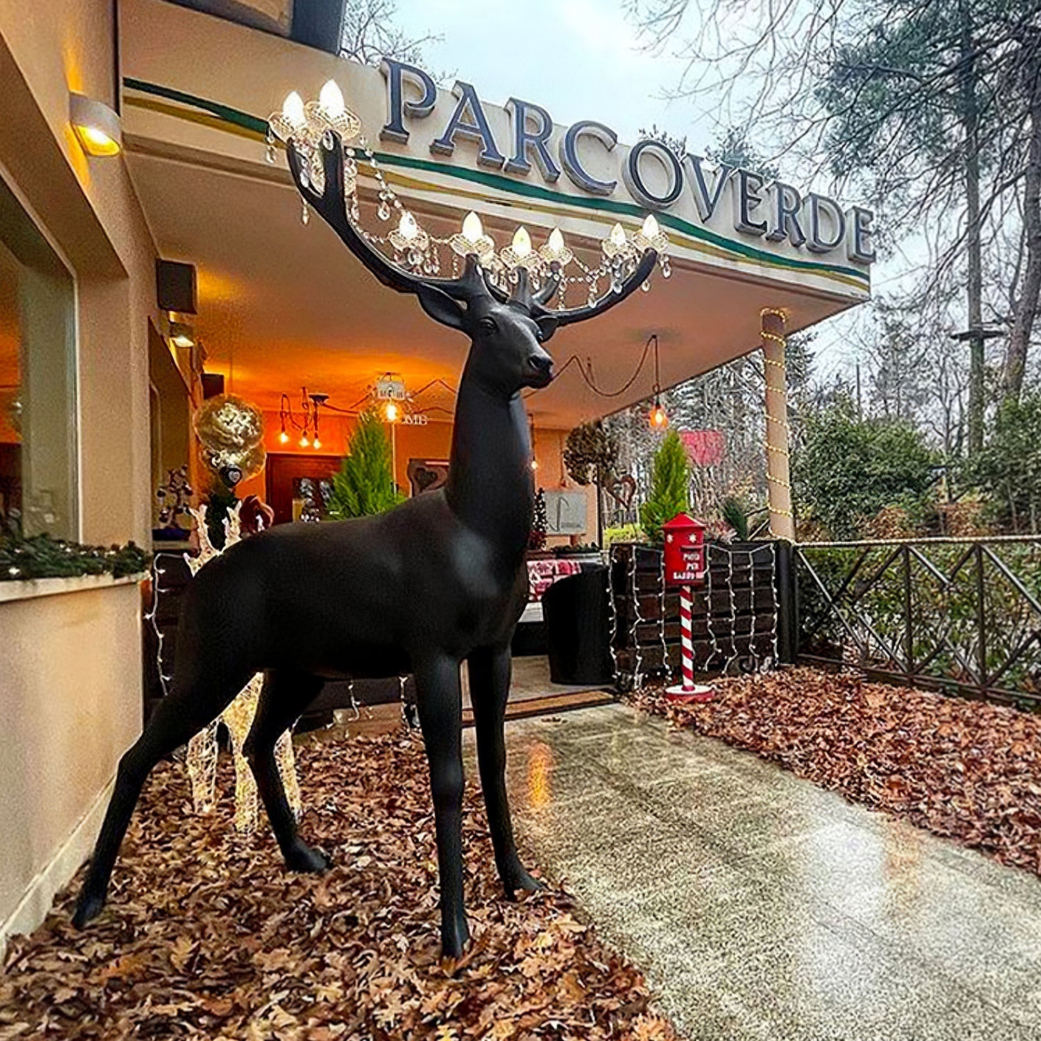 Lixor Floor Lamp Deer Figure Playful Artistic-Neutral Decor