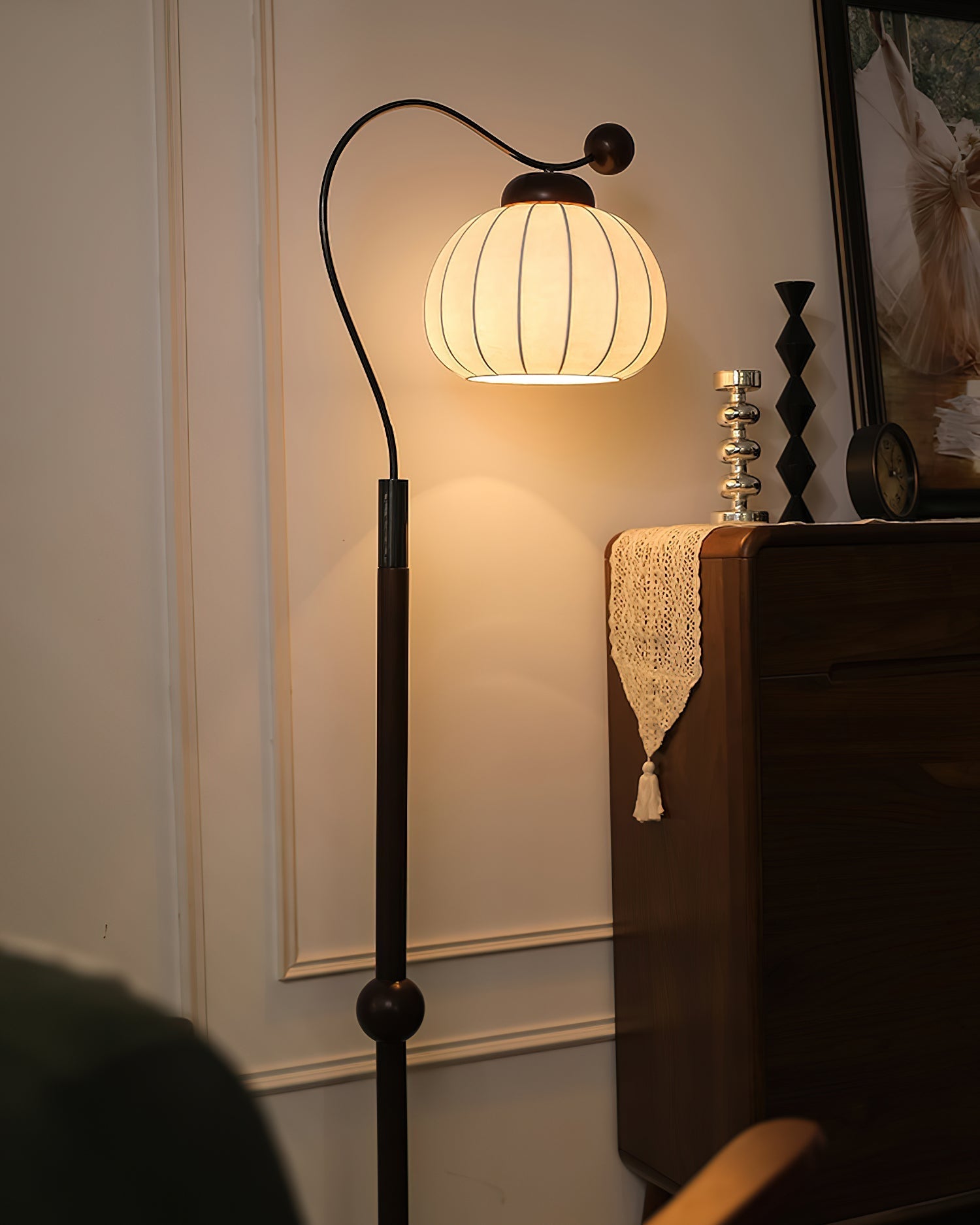 Devenor Silk Wood Floor Lamp-Neutral Decor