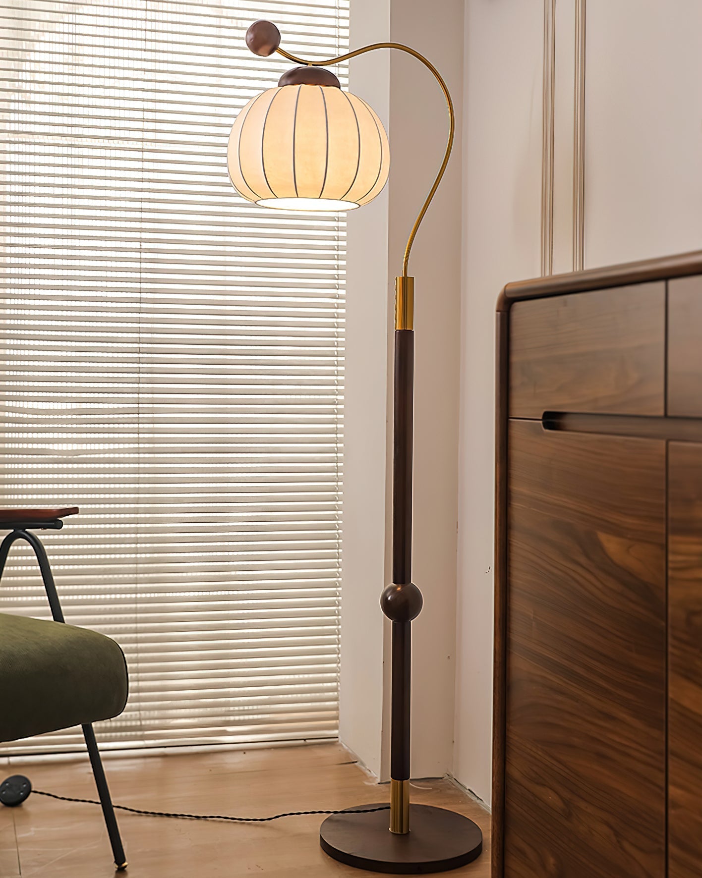 Devenor Silk Wood Floor Lamp-Neutral Decor