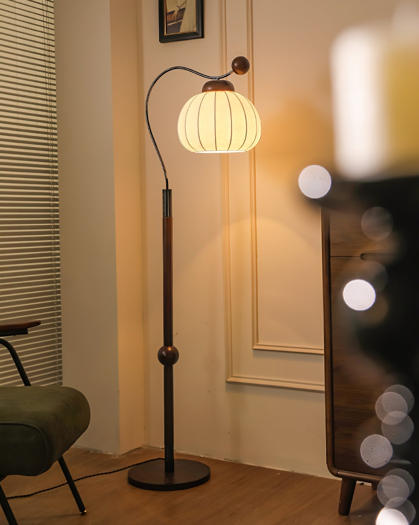 Devenor Silk Wood Floor Lamp-Neutral Decor