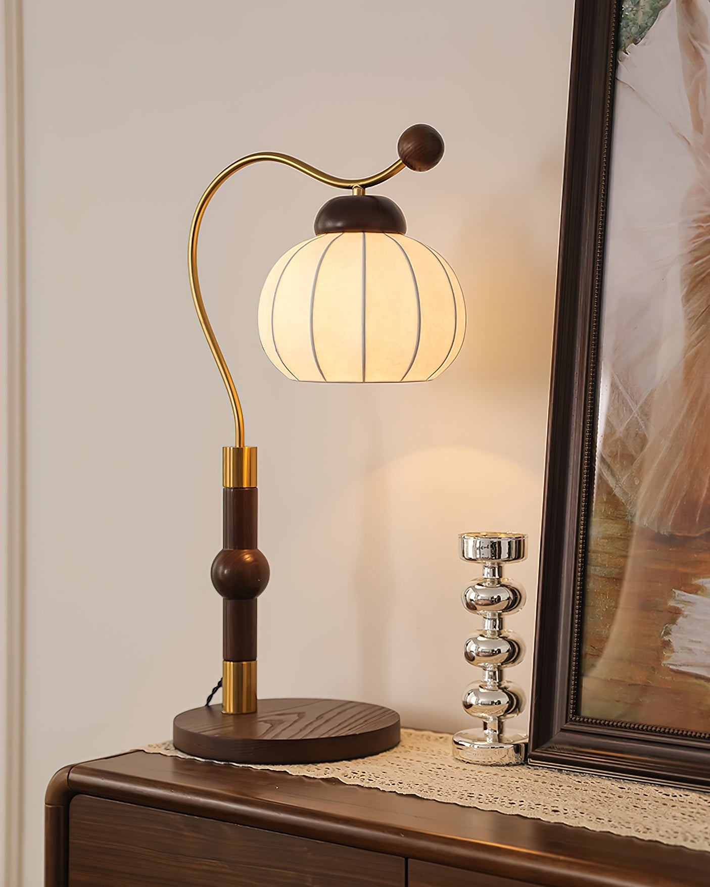 Zyran Silk Wood Retro Table Lamp-Neutral Decor