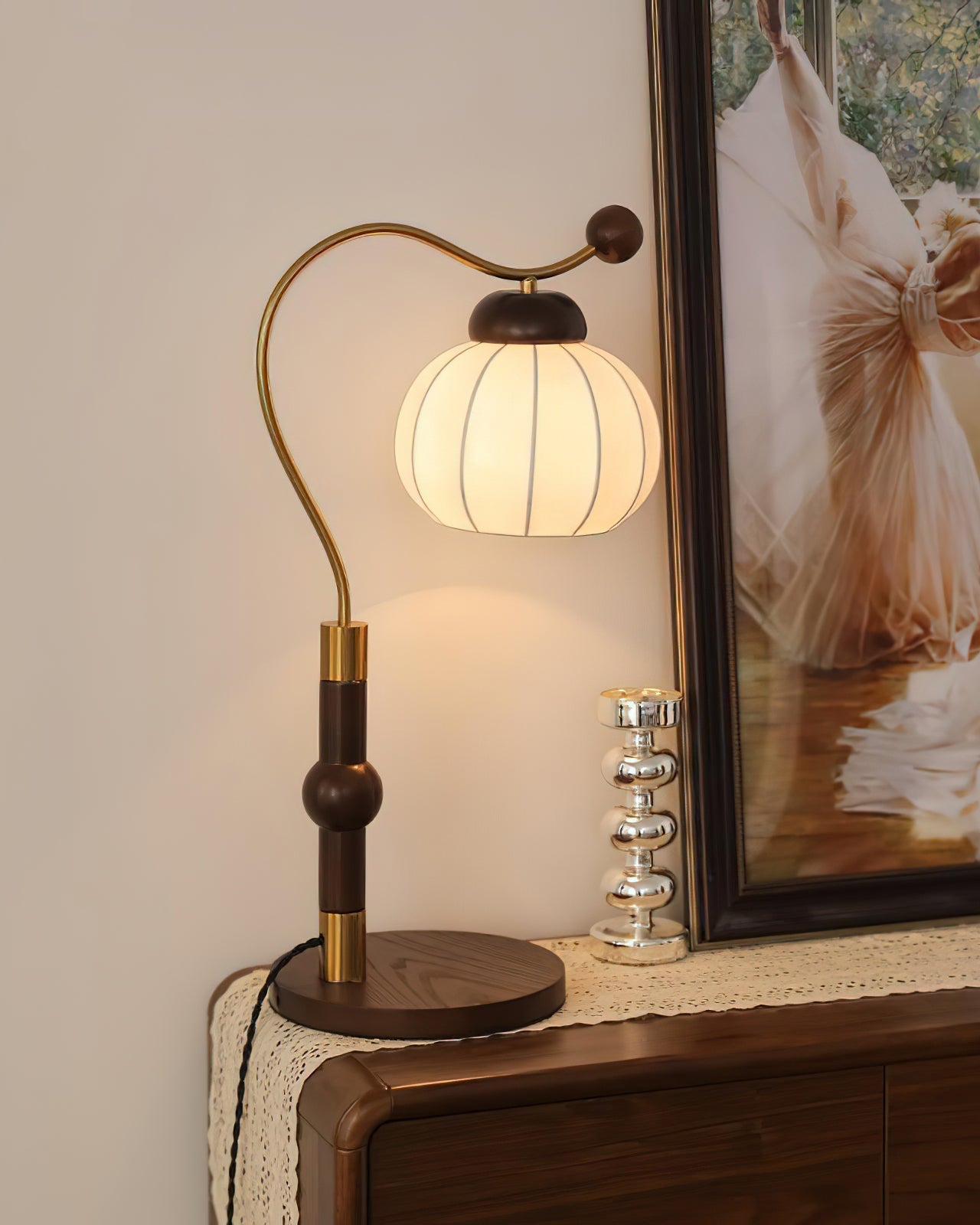 Zyran Silk Wood Retro Table Lamp-Neutral Decor