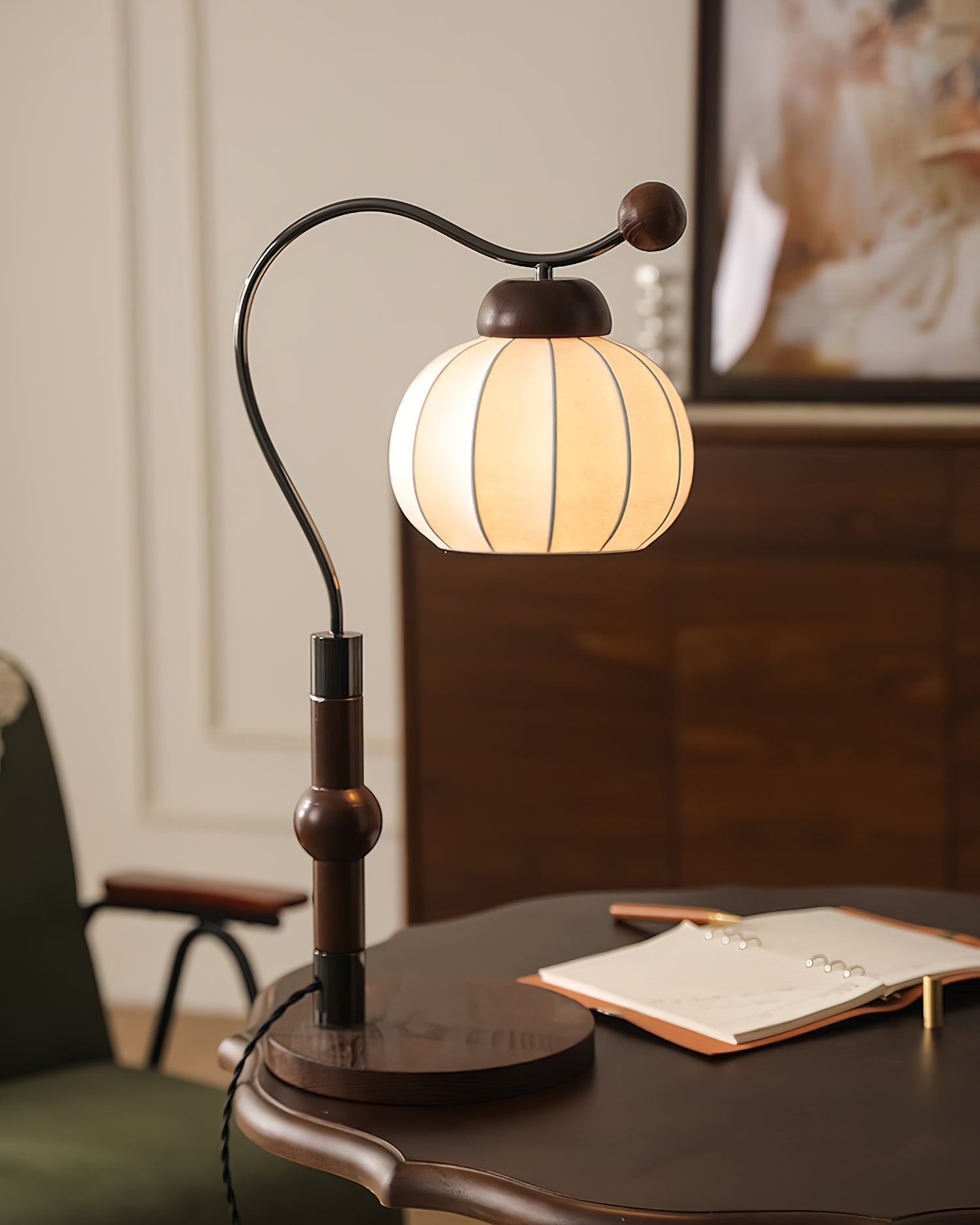 Zyran Silk Wood Retro Table Lamp-Neutral Decor