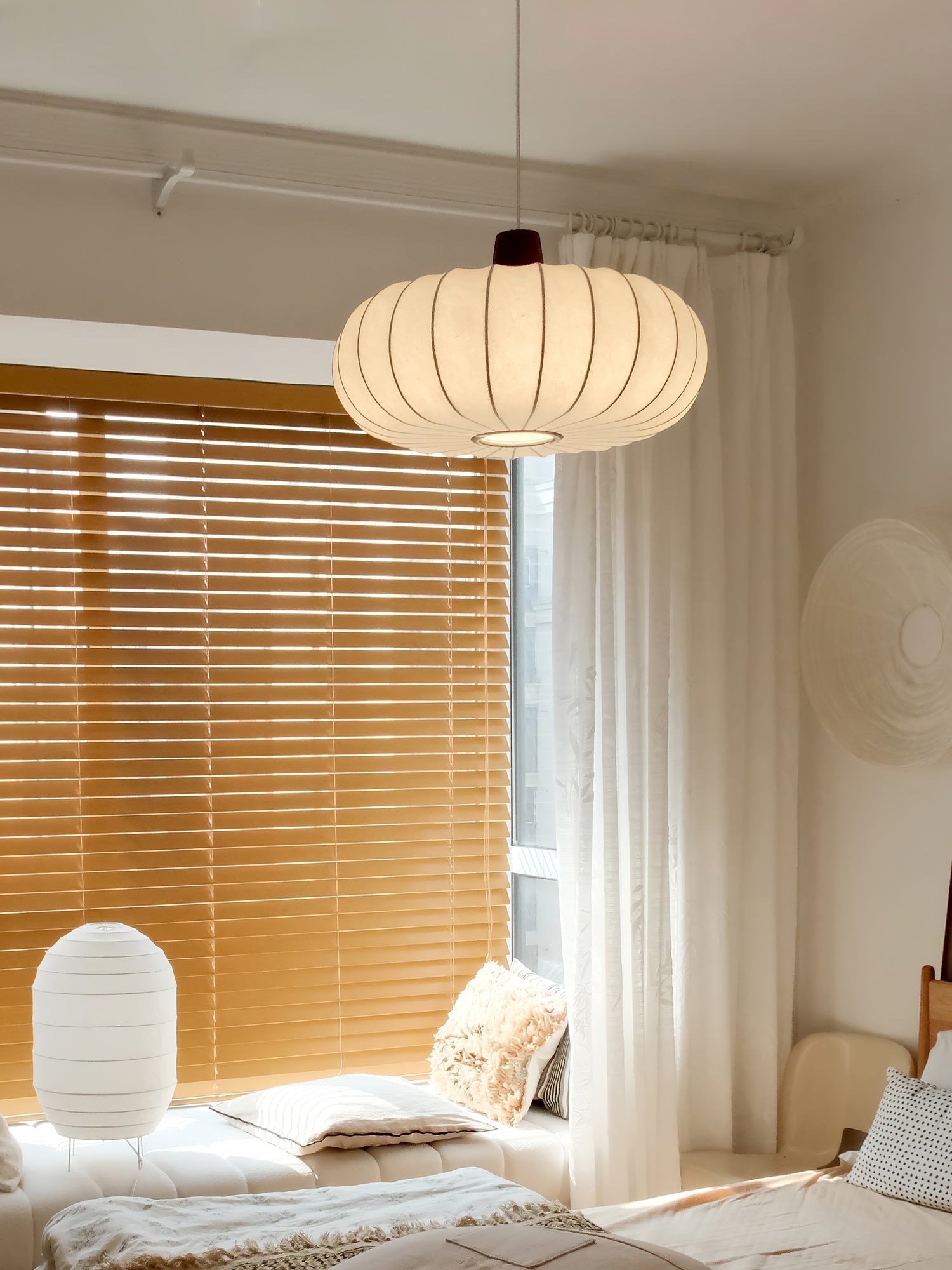 Arixo Silk Wood Retro Pendant Light-Neutral Decor