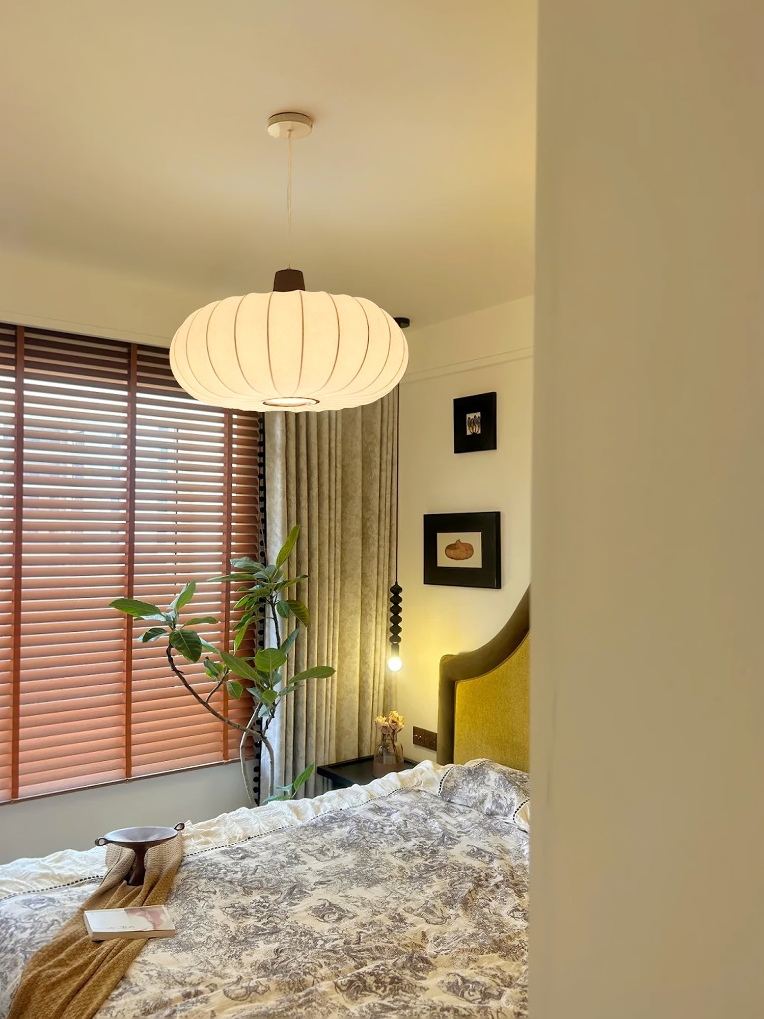Arixo Silk Wood Retro Pendant Light-Neutral Decor
