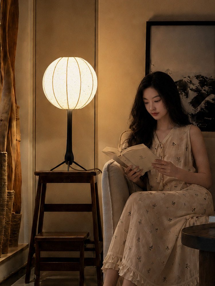 Luna Table Lamp