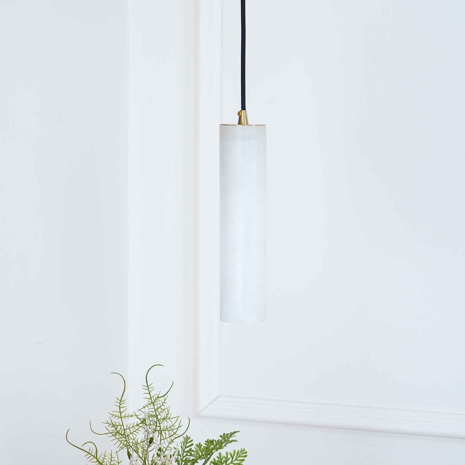 Lunexi Cluster Alabaster Pendant Light-Neutral Decor