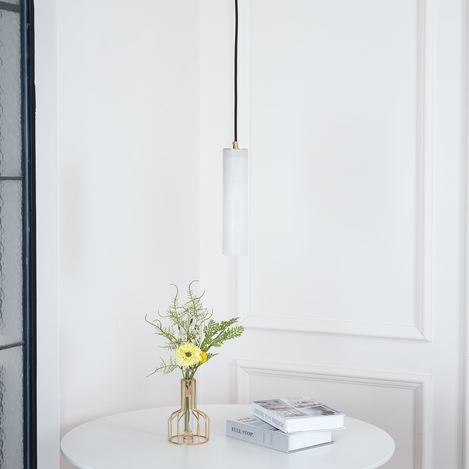 Lunexi Cluster Alabaster Pendant Light-Neutral Decor