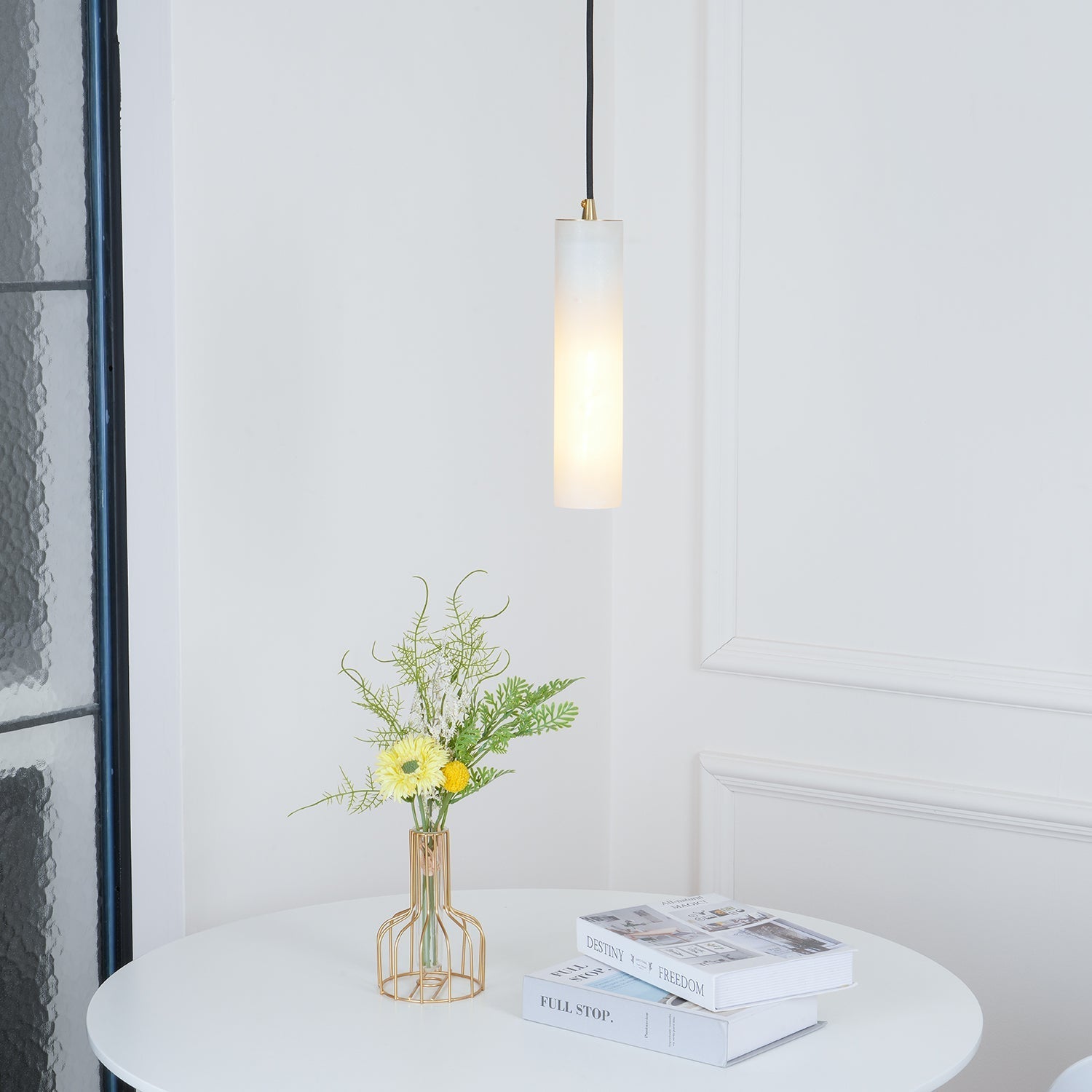 Lunexi Cluster Alabaster Pendant Light-Neutral Decor