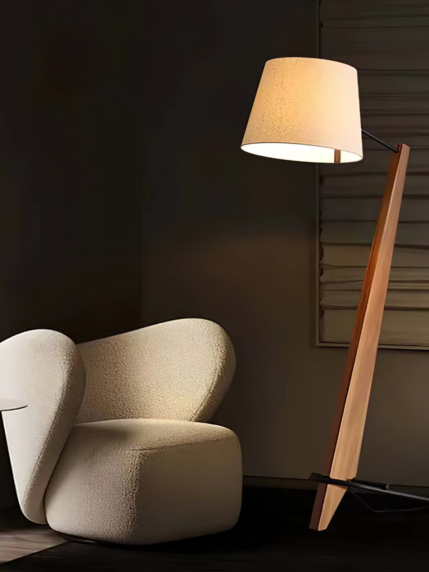 Vyran Wood Fabric Floor Lamp-Neutral Decor