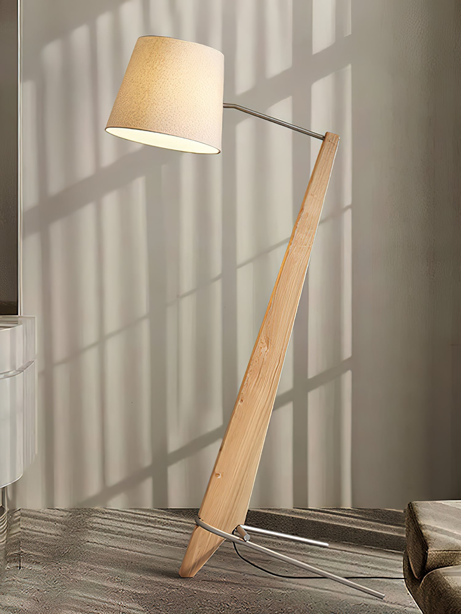 Vyran Wood Fabric Floor Lamp-Neutral Decor
