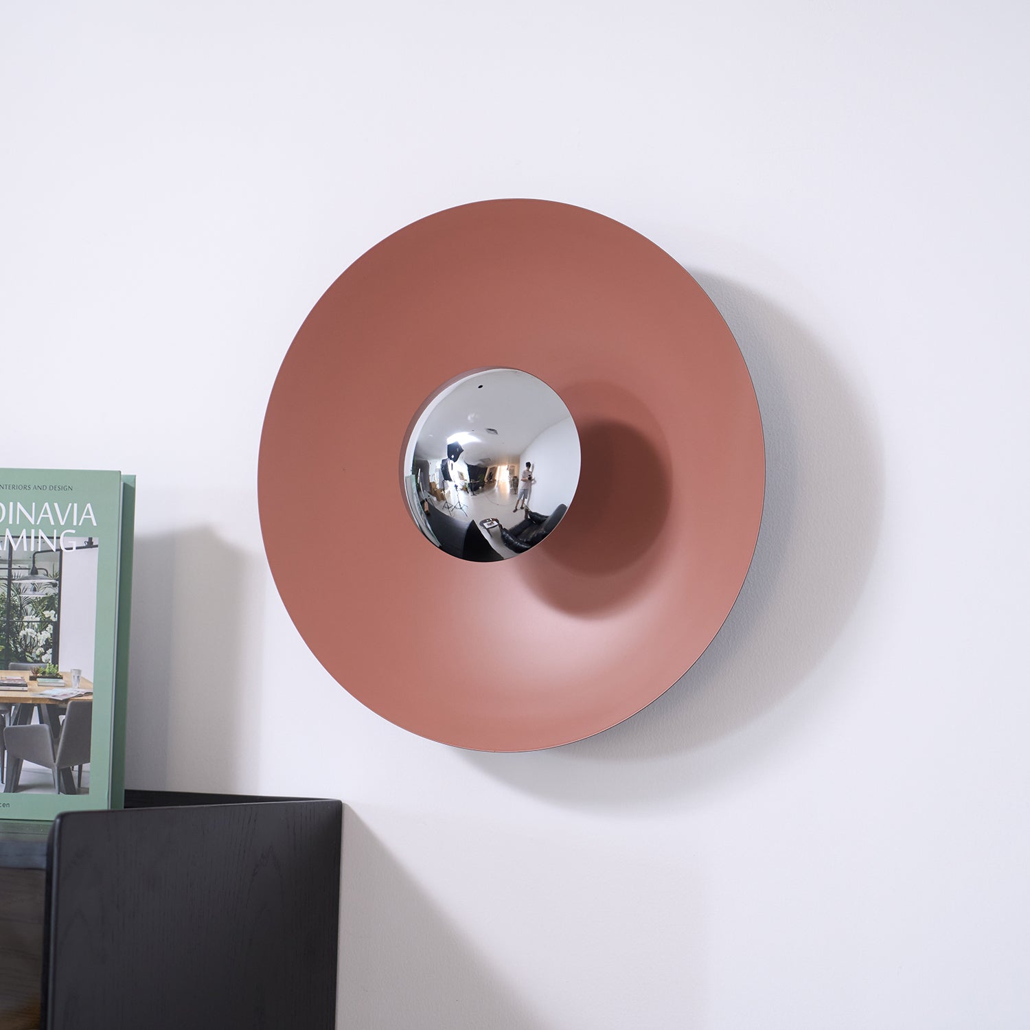 Erlirora Simplicity Glow Plug-in Wall Light-Neutral Decor