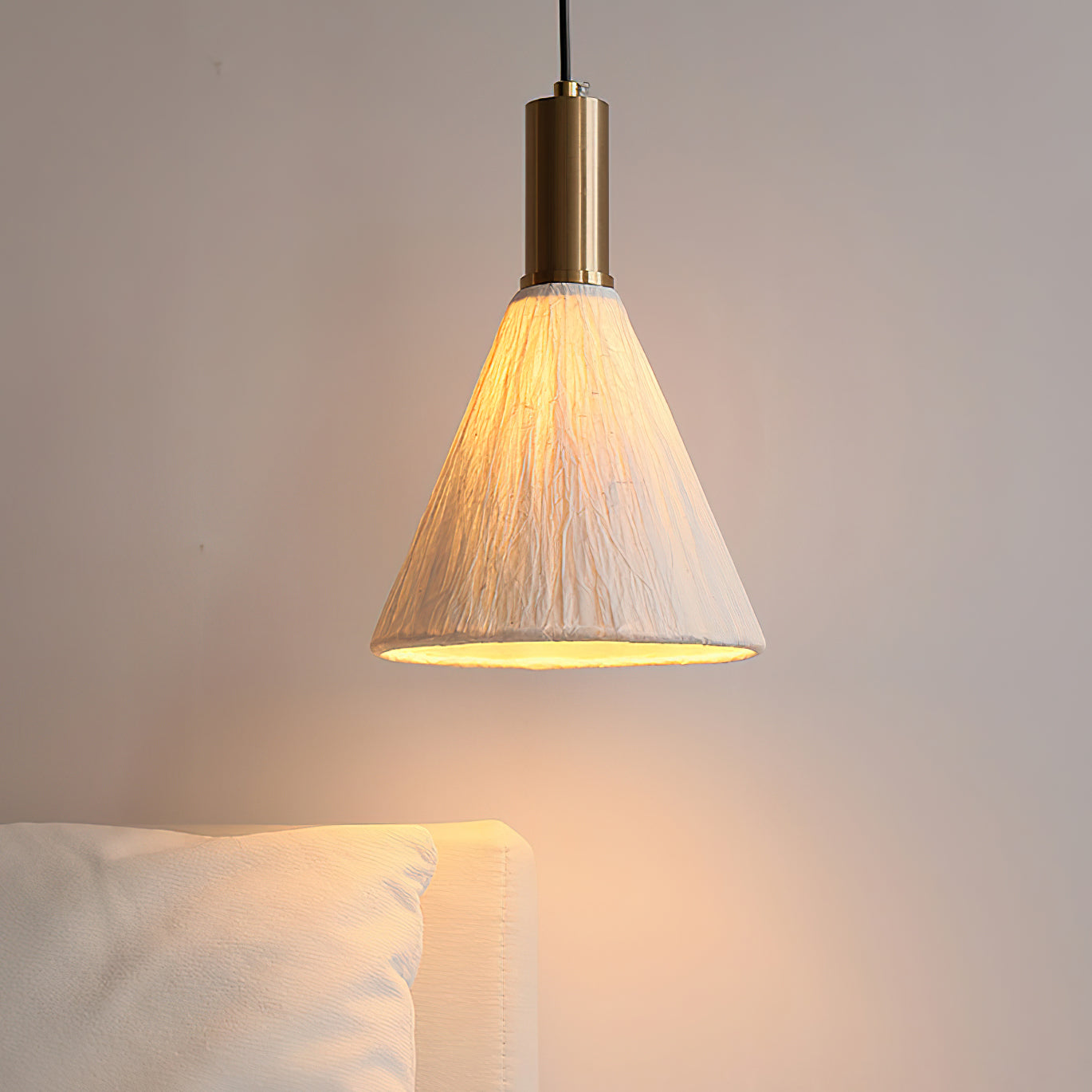 Dimensional drawing of the larger Siya Pendant Light, Model B.
