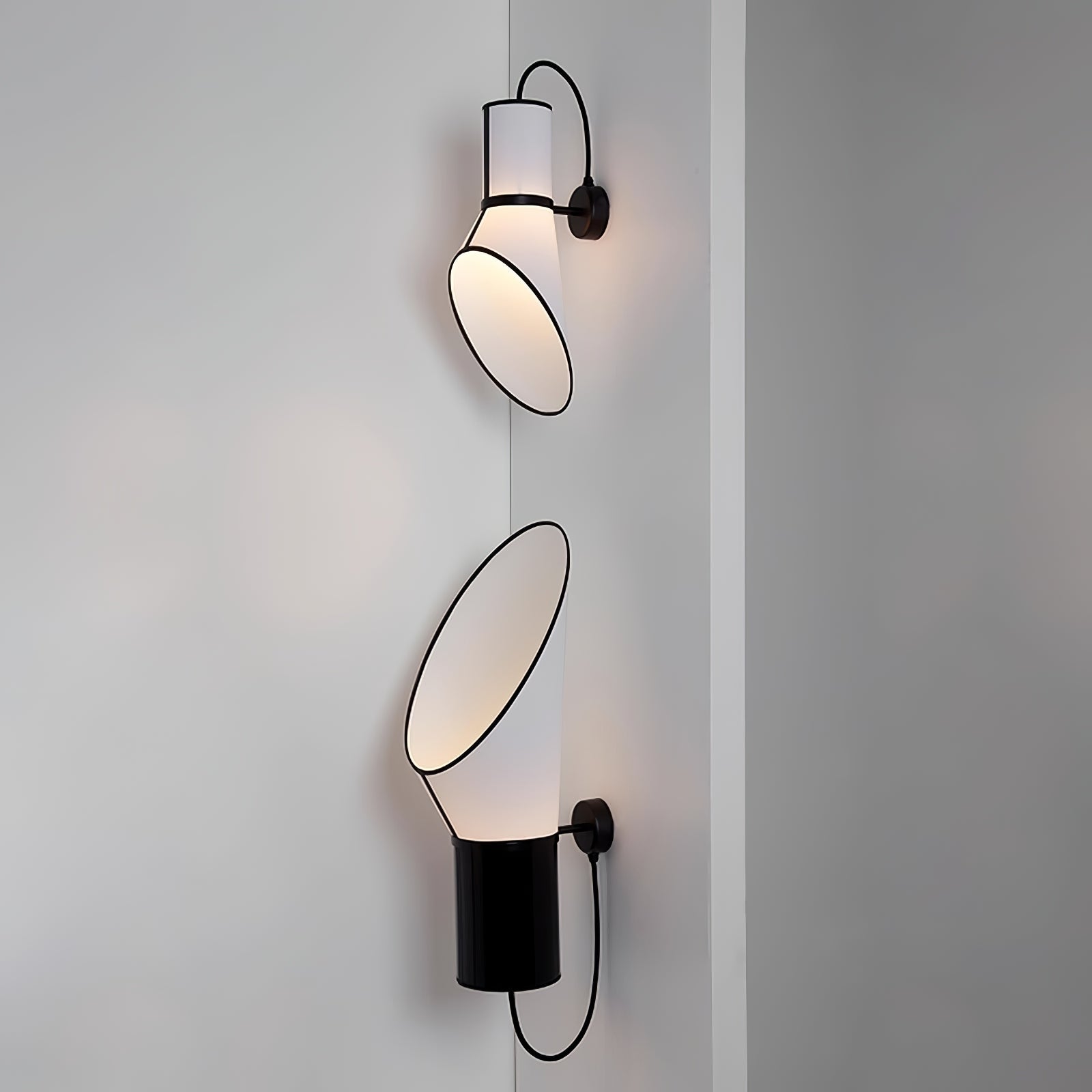 Sketch Line Wall Sconce-Neutral Decor