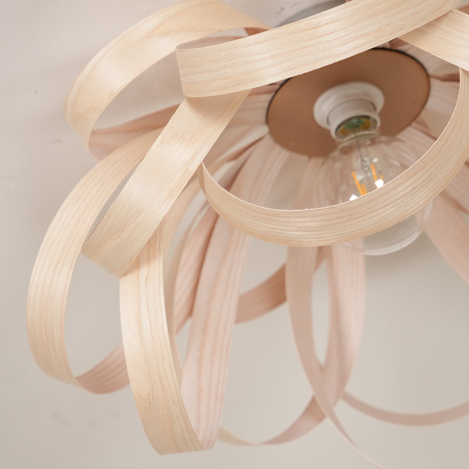 Veylo Wooden Ribbon Ceiling Lamp