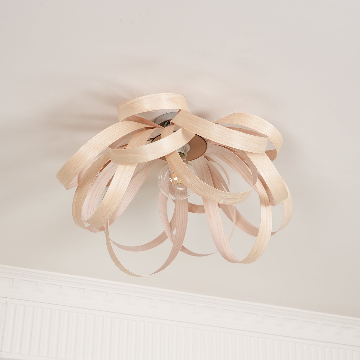 Veylo Wooden Ribbon Ceiling Lamp