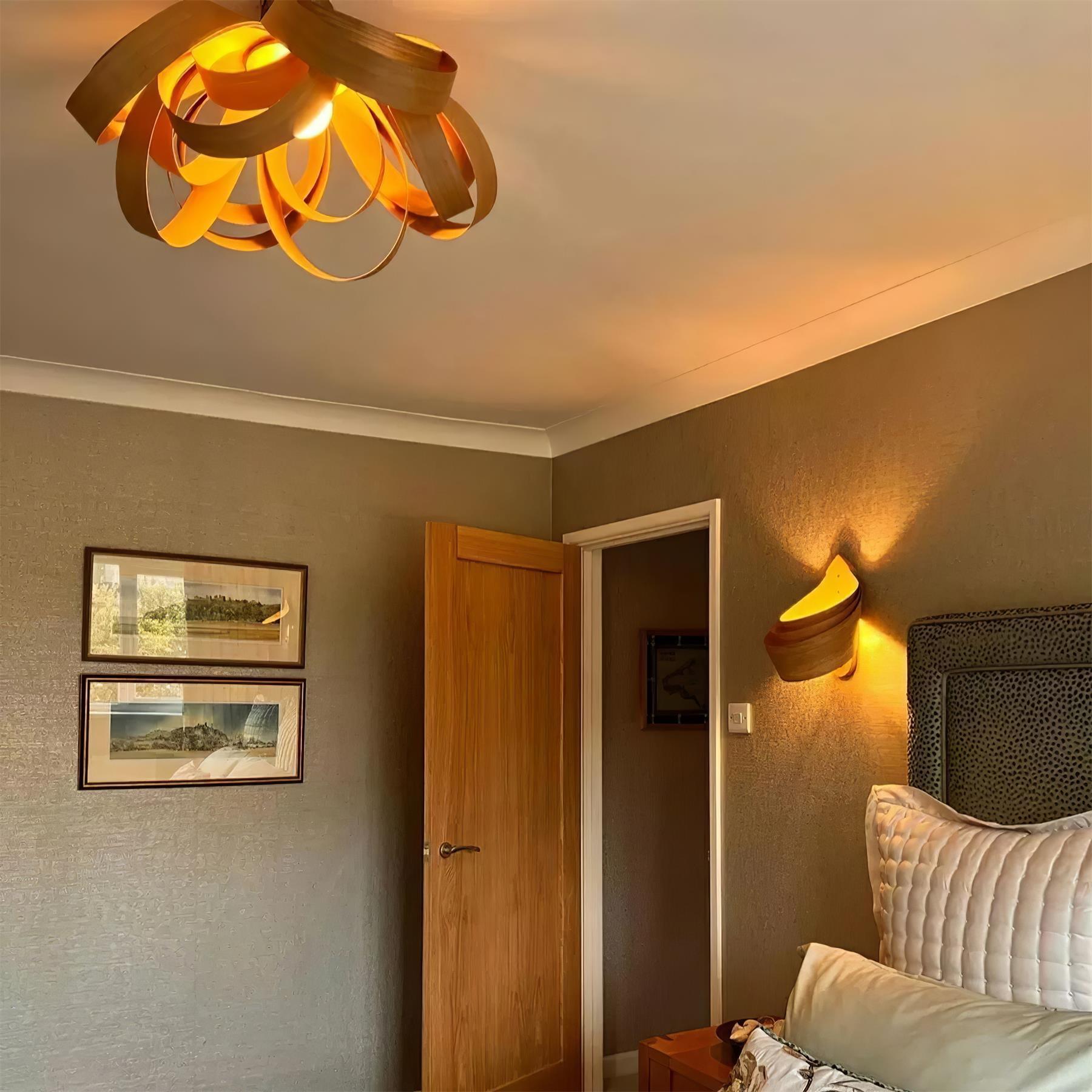 Veylo Wooden Ribbon Ceiling Lamp
