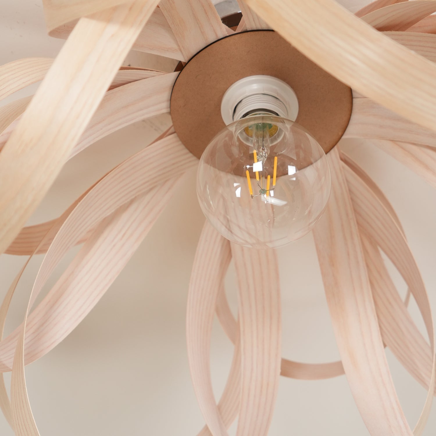 Veylo Wooden Ribbon Ceiling Lamp