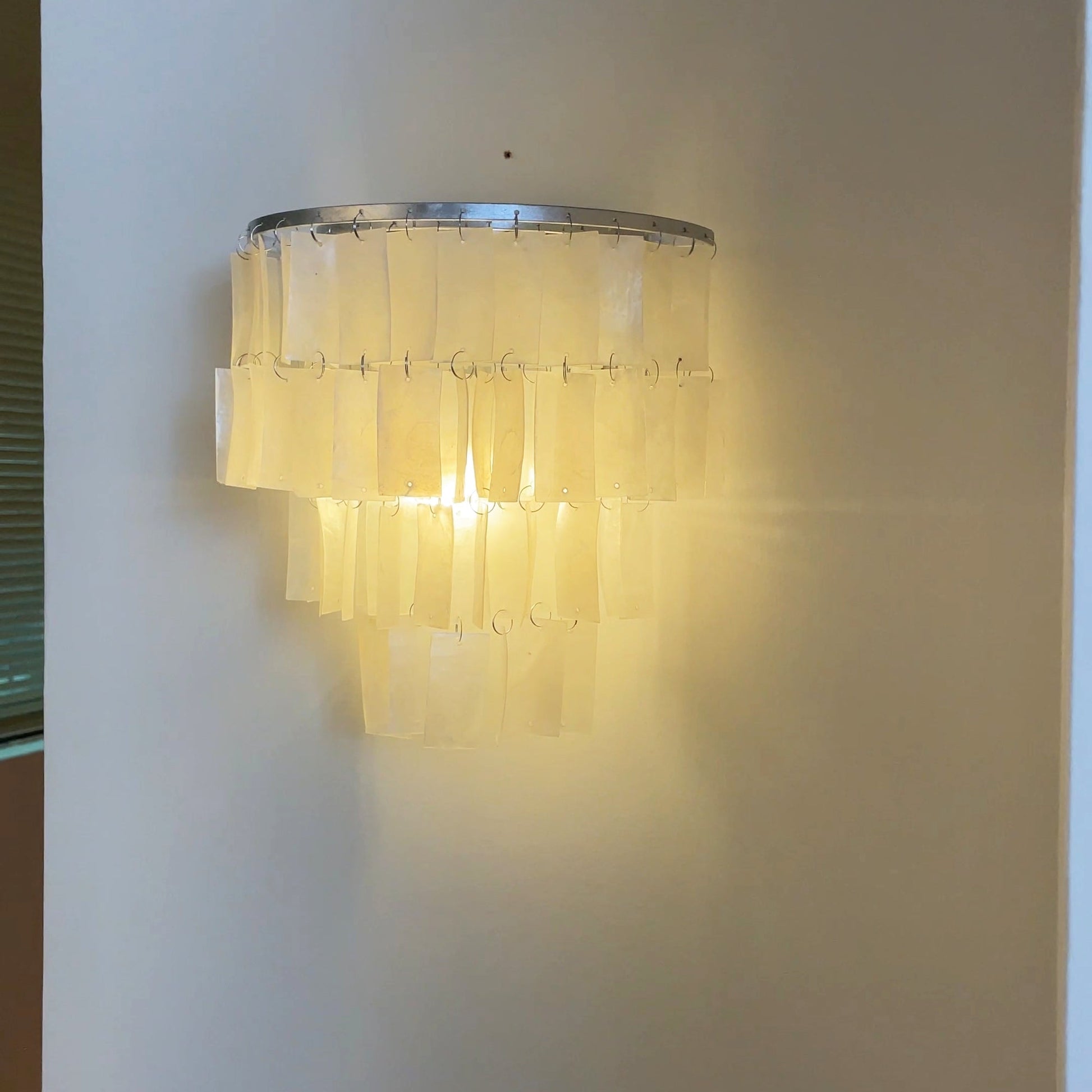 Vidoros Postmodern Luxury Shell Tiered Wall Lamp-Neutral Decor