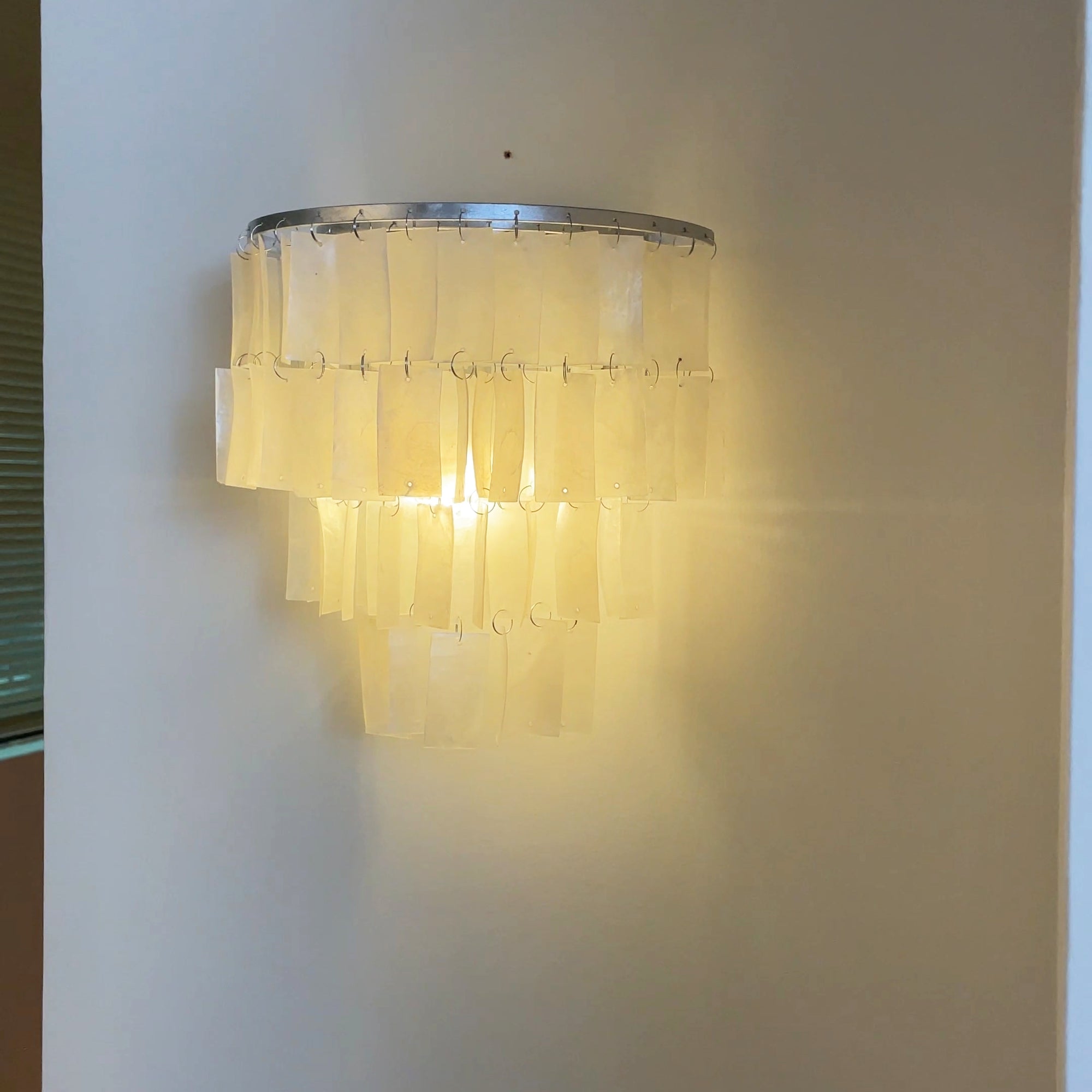 Vidoros Postmodern Luxury Shell Tiered Wall Lamp-Neutral Decor