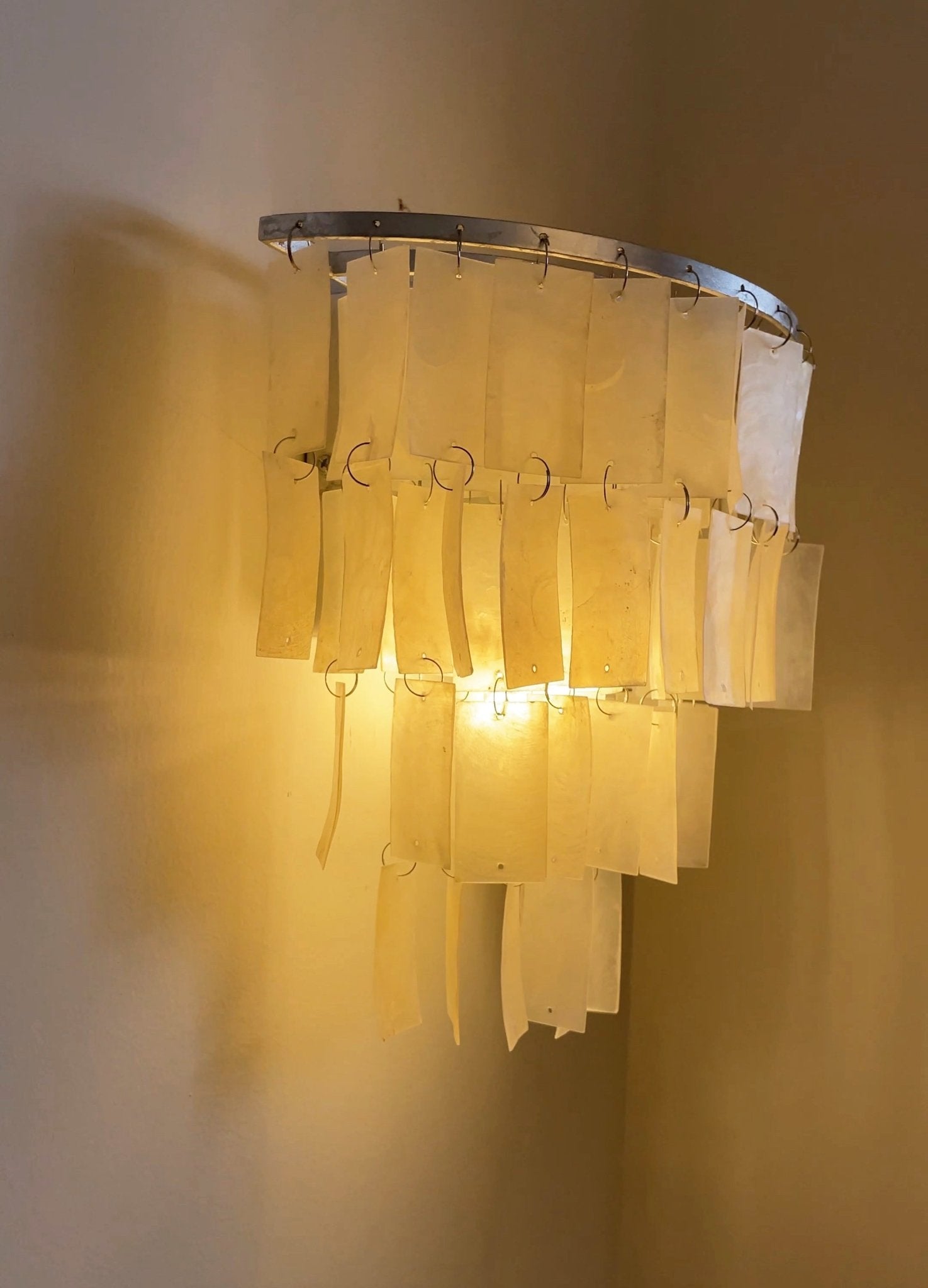Vidoros Postmodern Luxury Shell Tiered Wall Lamp-Neutral Decor