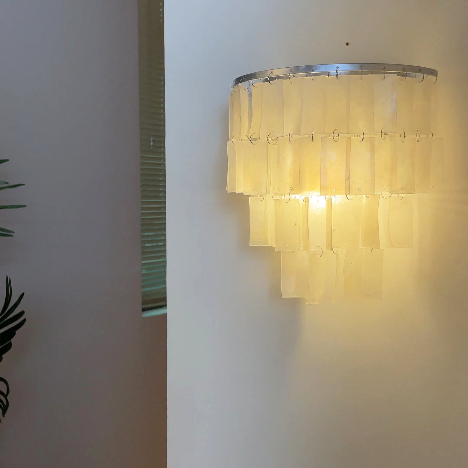 Vidoros Postmodern Luxury Shell Tiered Wall Lamp-Neutral Decor