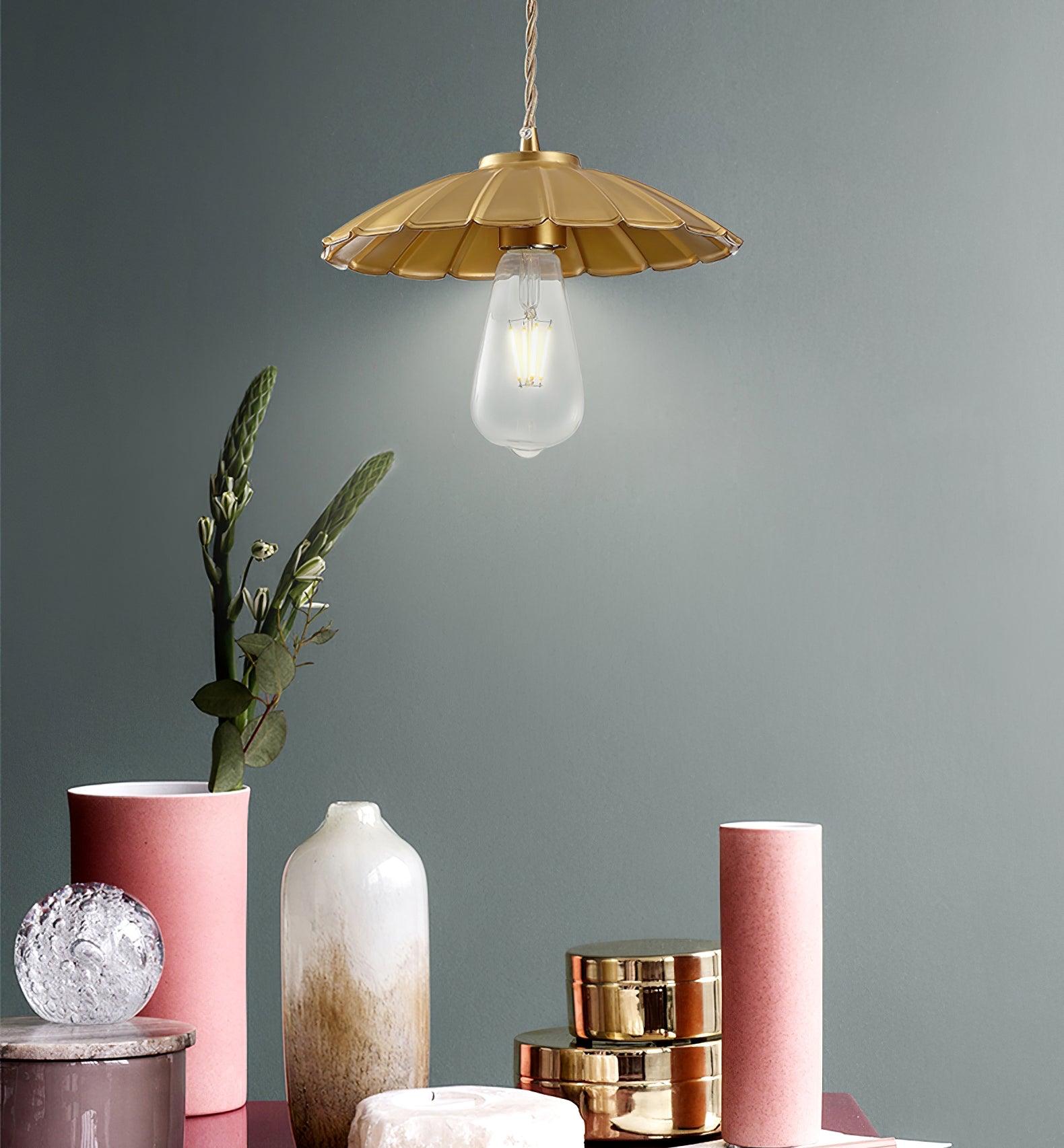 Verona Brass Pendant Lamp-Neutral Decor