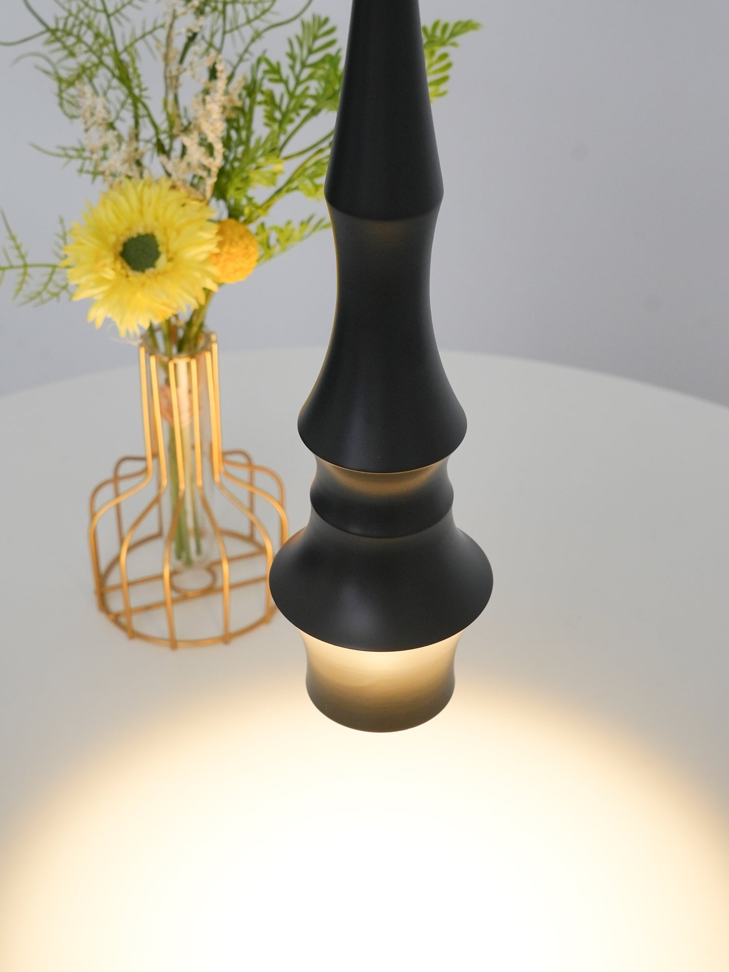 Elaran Aluminum Minimalistic Pendant Light-Neutral Decor
