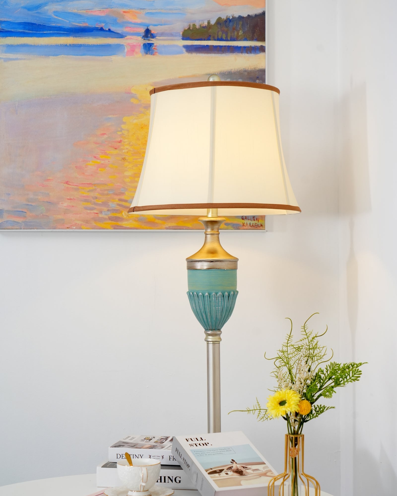 Erixy Vintage Resin Floor Lamp-Neutral Decor