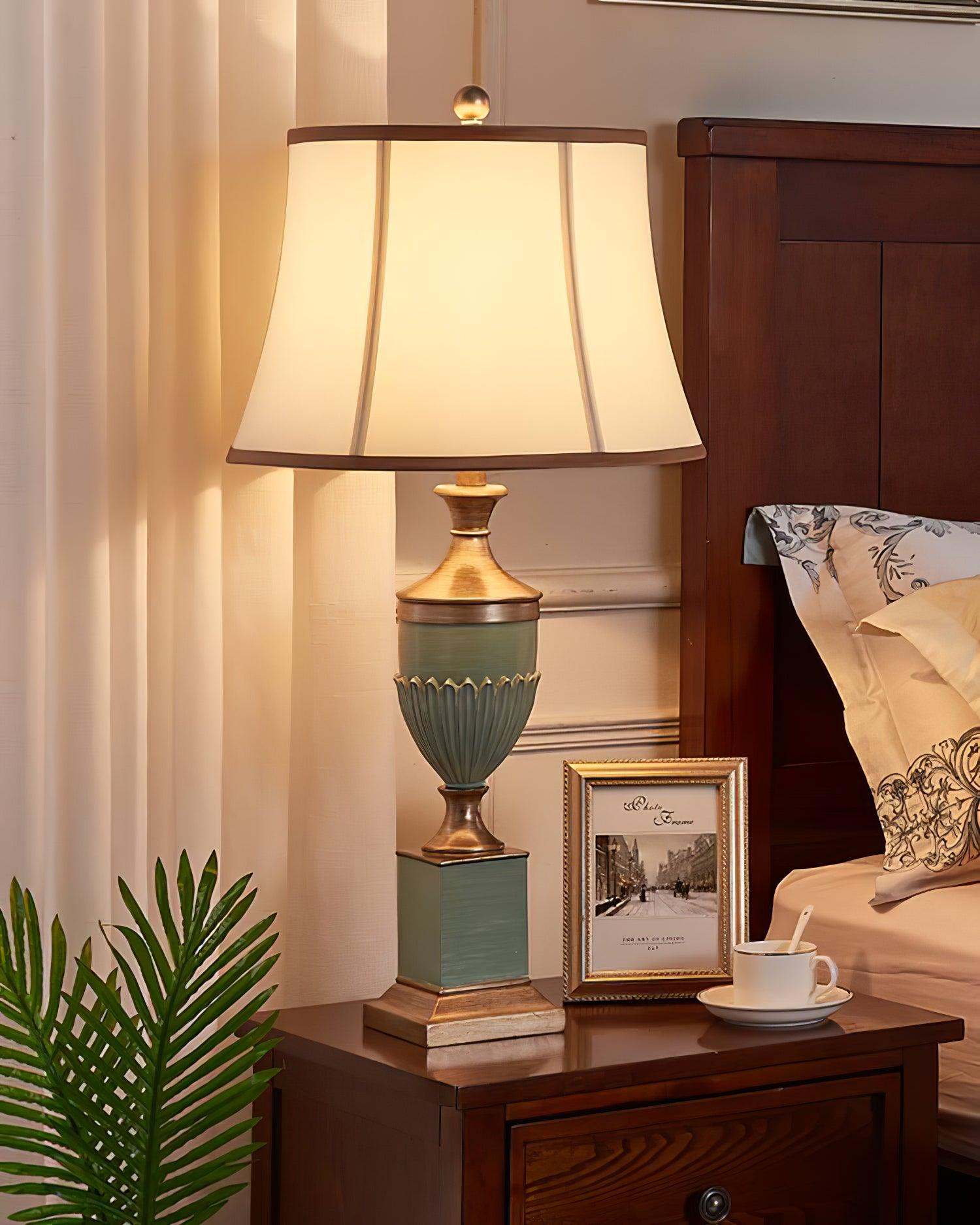 Tominex Vintage Resin Table Lamp-Neutral Decor