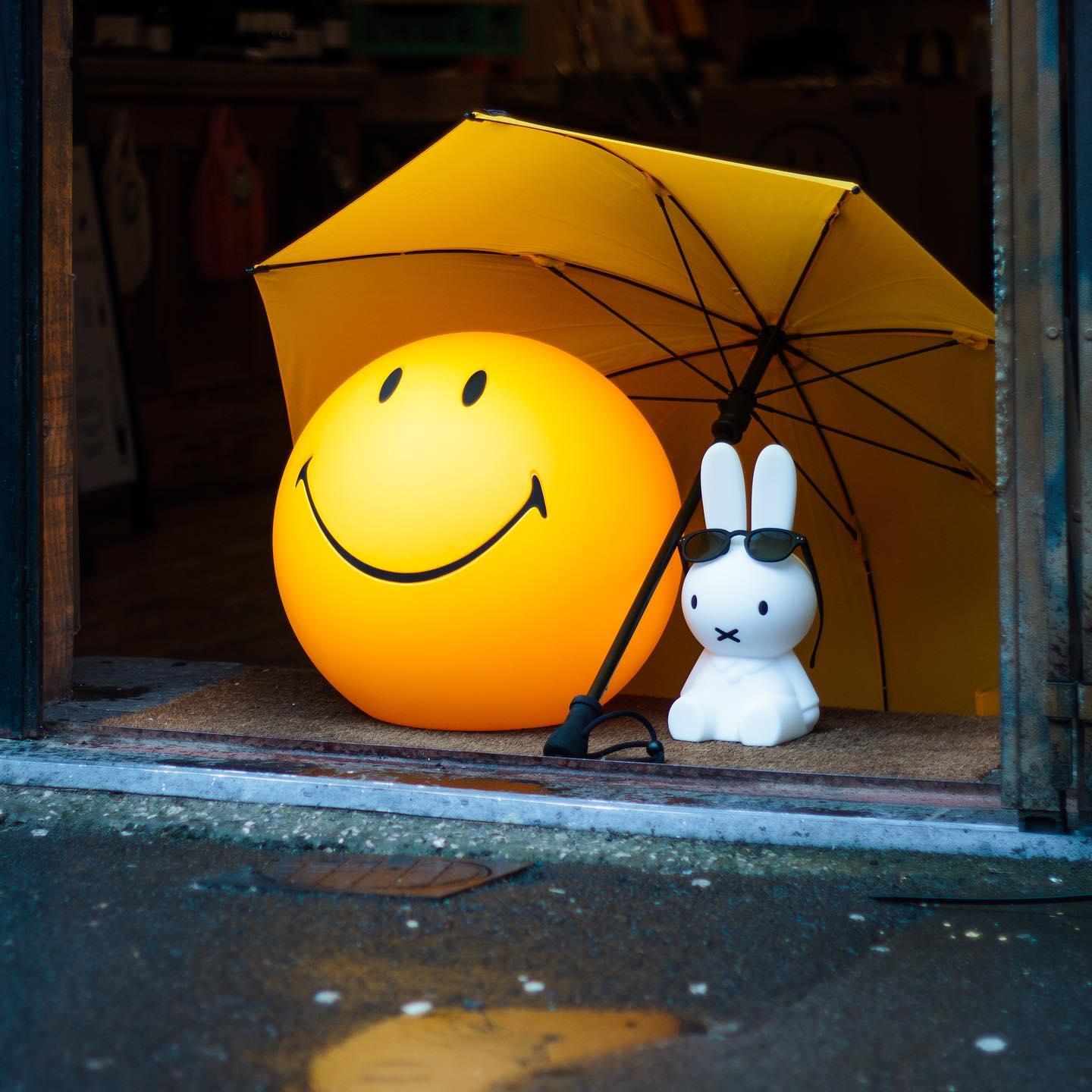 Fiera Plastic Playful Table Lamp-Neutral Decor
